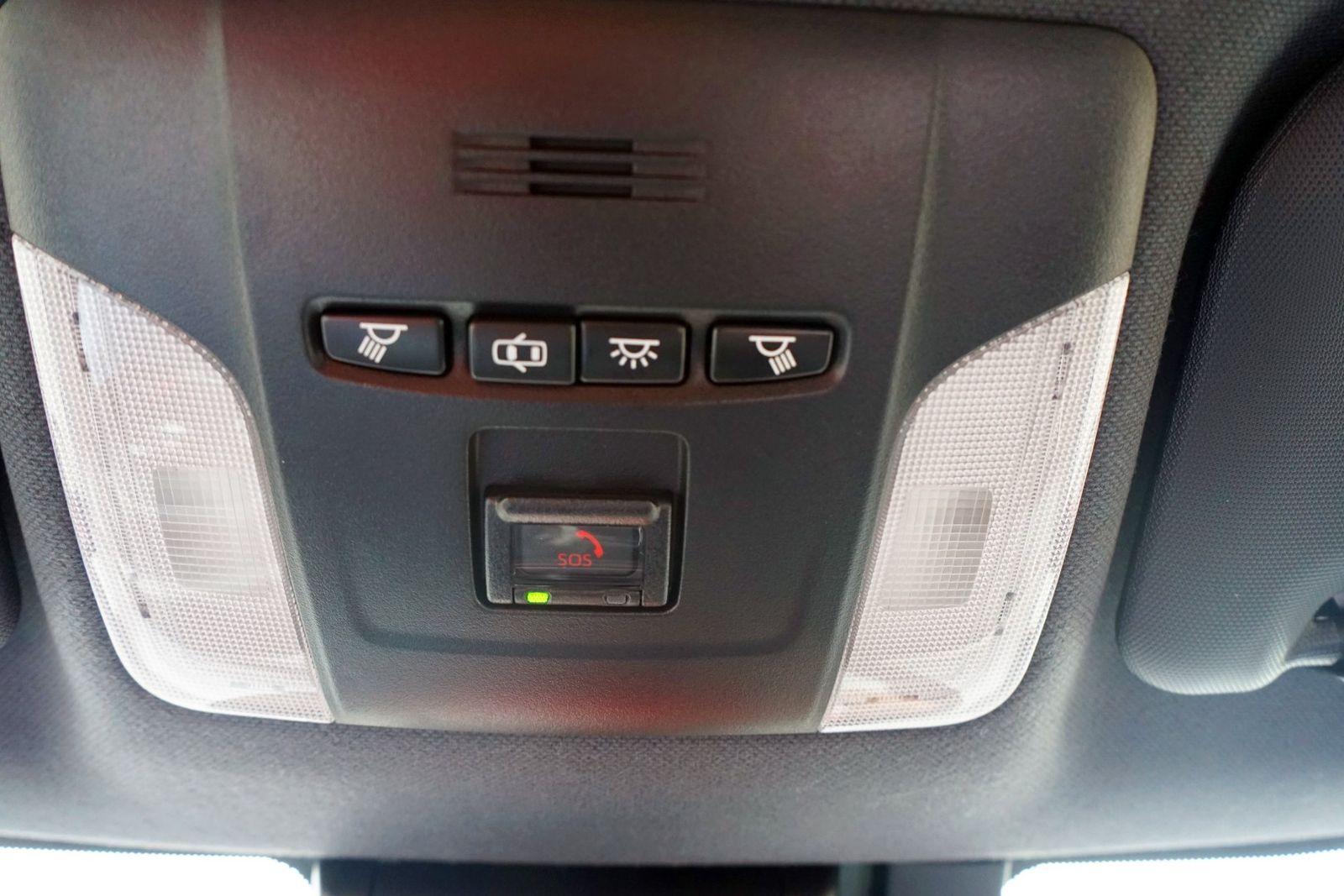Toyota Corolla 2.0 Hybrid Business Edition - Samsaru's Car Outlet