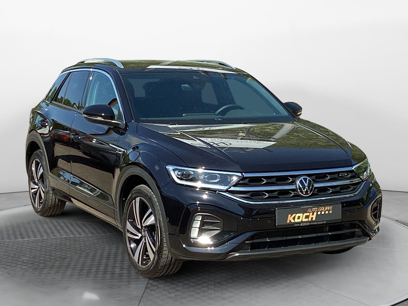 Volkswagen T-Roc 1.5TSI R-Line - Samsaru's Car Outlet