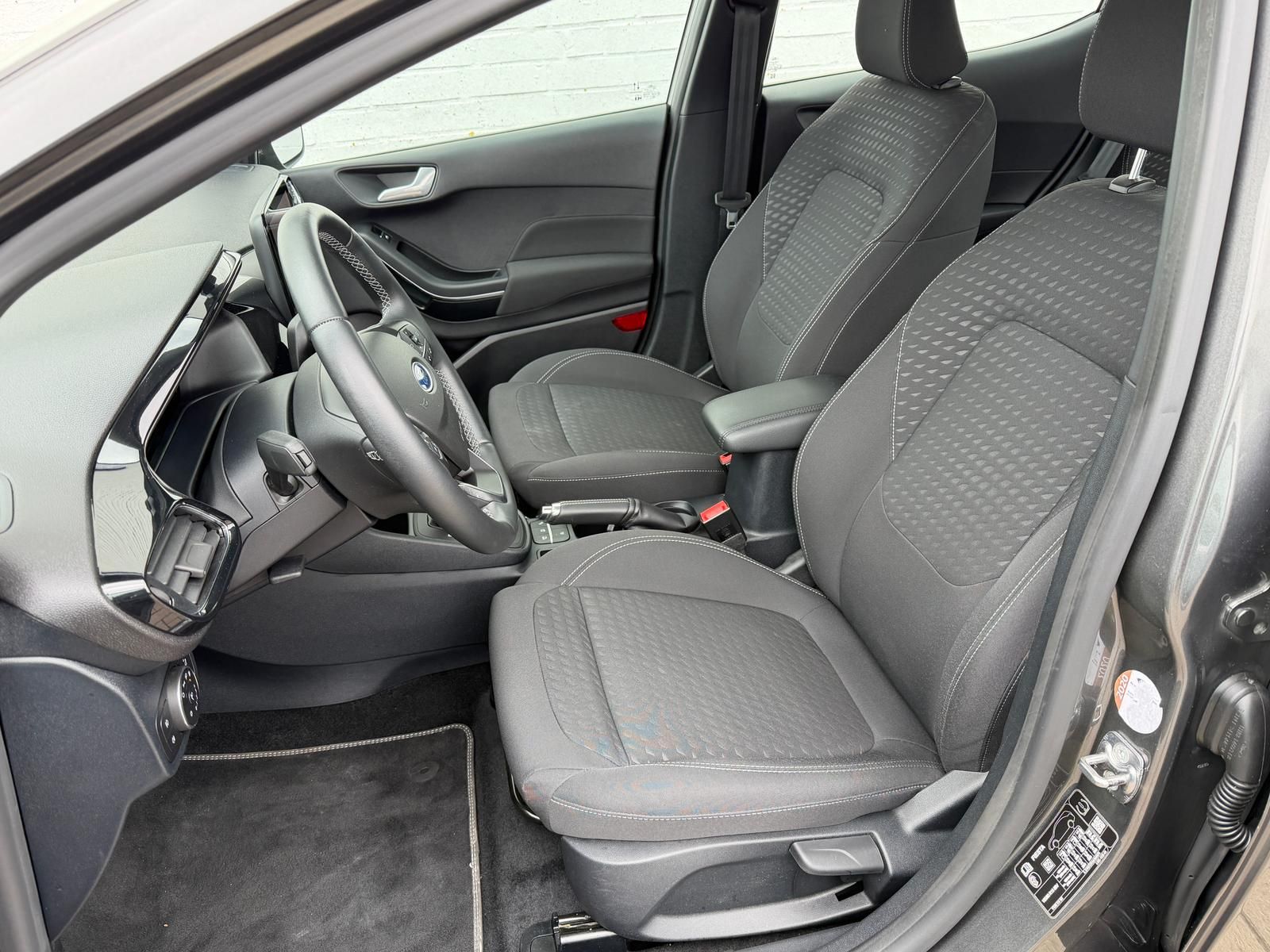 Ford Fiesta Titanium Autom*LED*ACC*RFK*WiPa*Navi*PDC*
