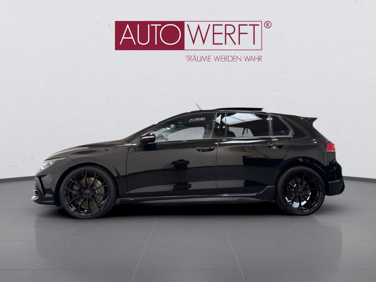 Volkswagen Golf R 4M FACELIFT AKRAPOVIC BLACK LEDER HEAD 36