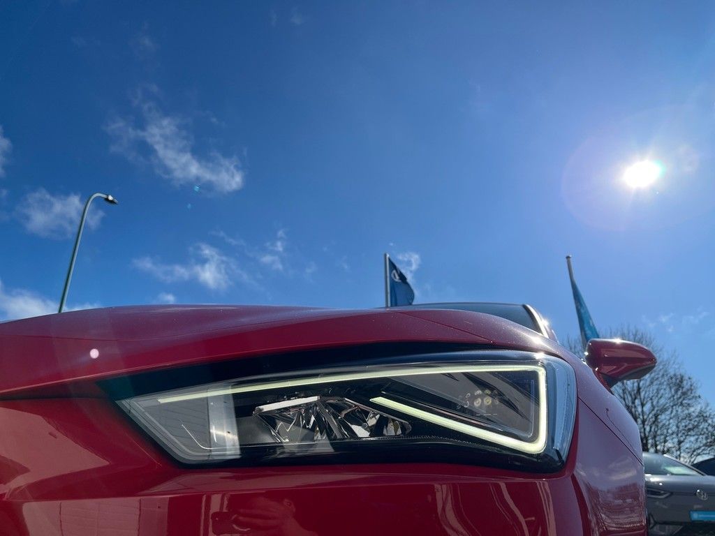 Seat Leon 1,0 eTSI GSG AHK