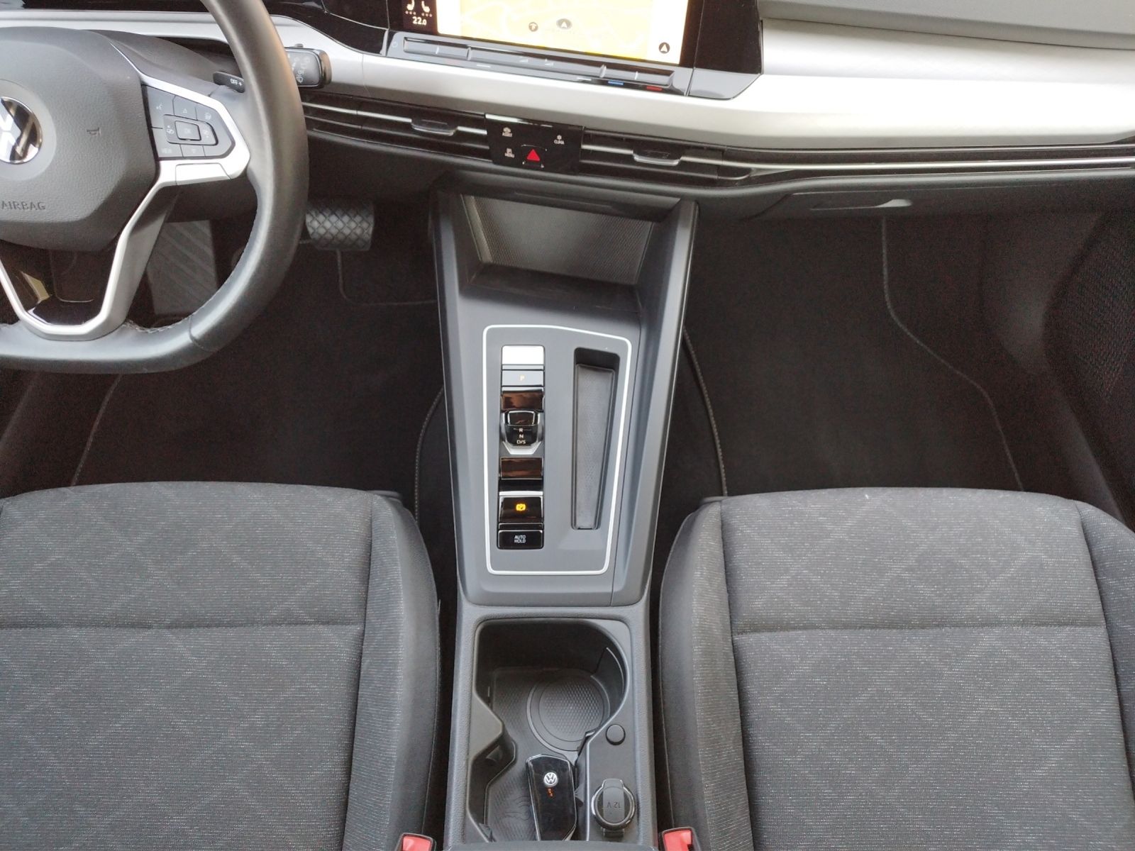 Volkswagen Golf VIII Variant Life 2.0 TDI DSG - Samsaru's Car Outlet