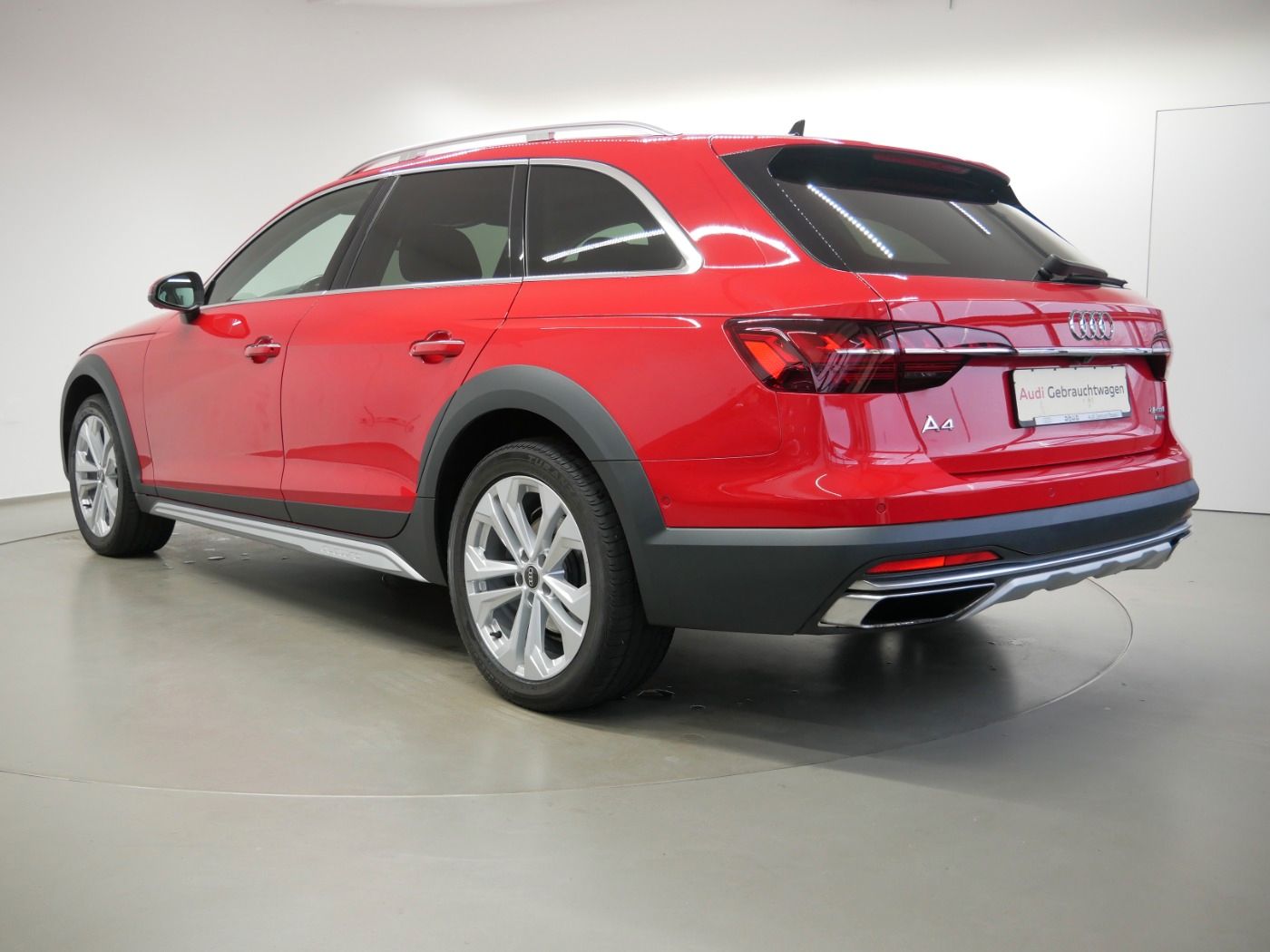 Audi A4 allroad 40 TDI quattro S tro. MATRIX AHK PANO