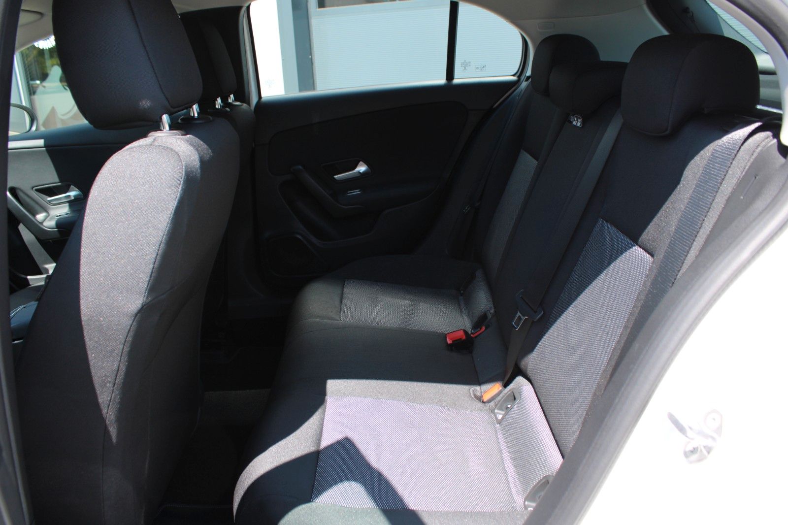 Mercedes-Benz A 200 - Samsaru's Car Outlet