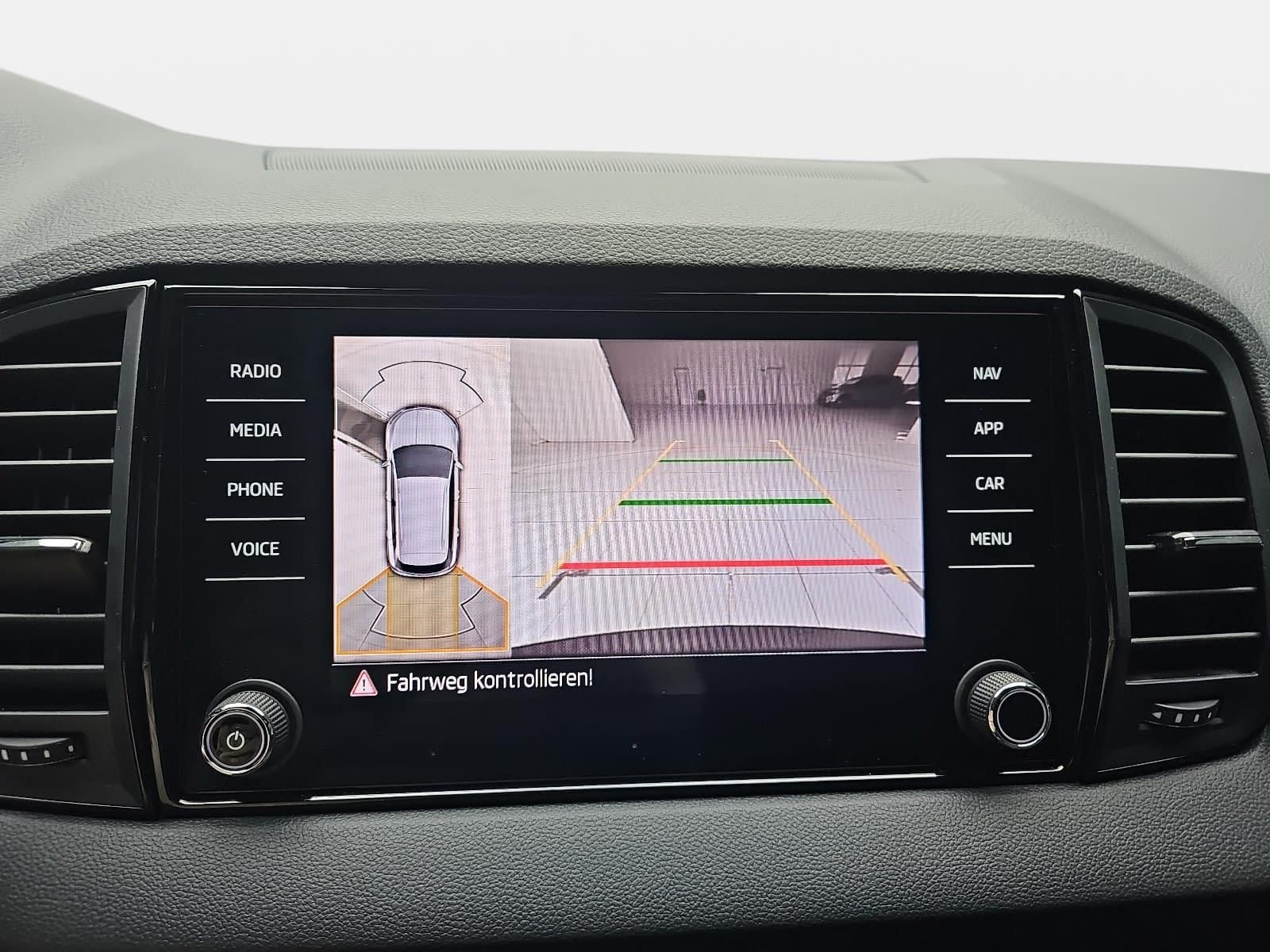 Skoda 1.5 TSI DSG SPORTLINE NAVI LED-MATRIX PANO CANTO
