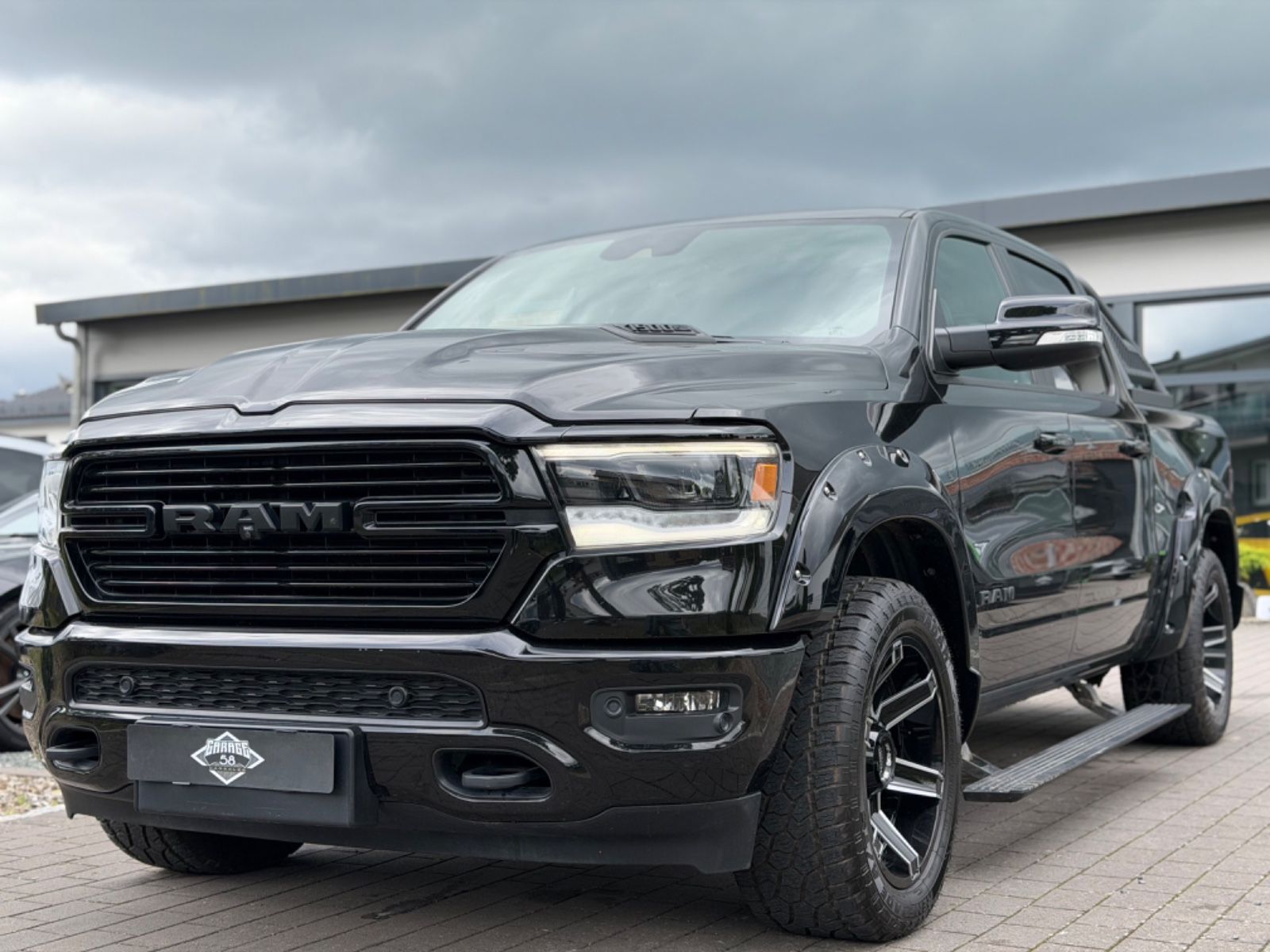 Dodge RAM 1500 5.7 Laramie Sport/Night/Sport-Aga/LPG