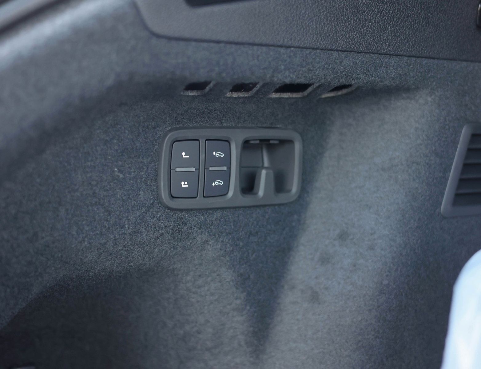 Audi Q8 60 TFSIe Quattro - Samsaru's Car Outlet