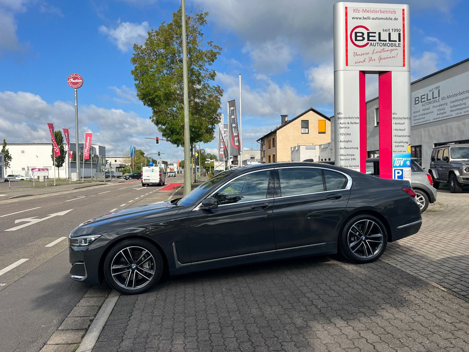 BMW 750 d xDrive HUD HK FINANZIERUNG