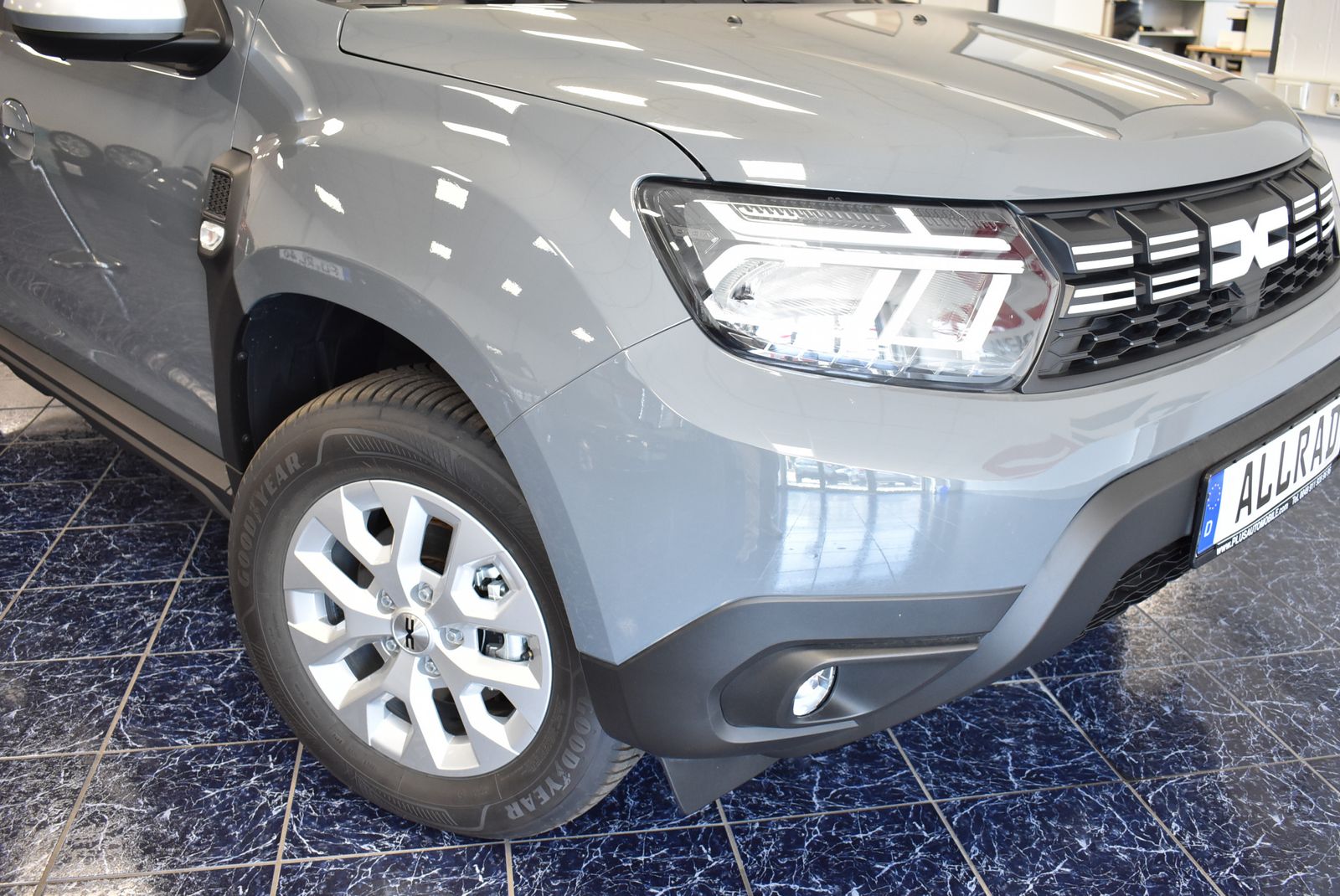 Dacia Duster Expression 4WD - Samsaru's Car Outlet