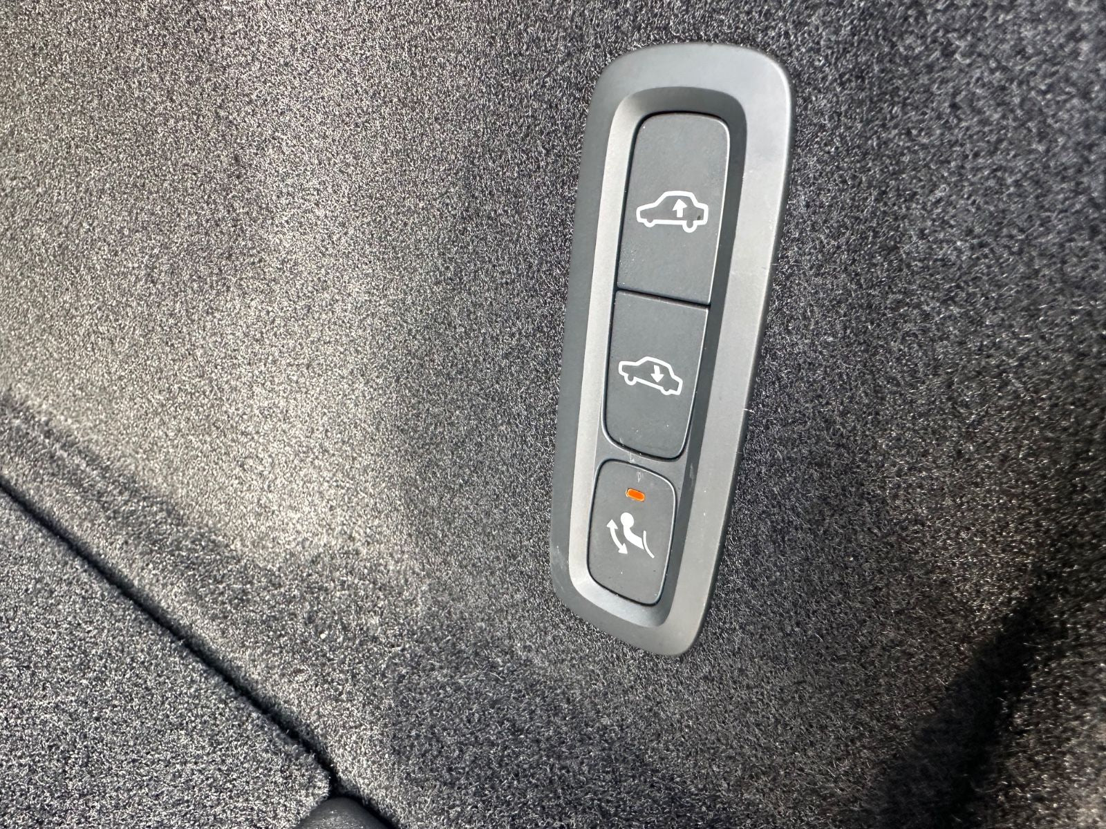 Volvo XC60 Ultimate Dark AWD Leder HuD Pano B&W 360°