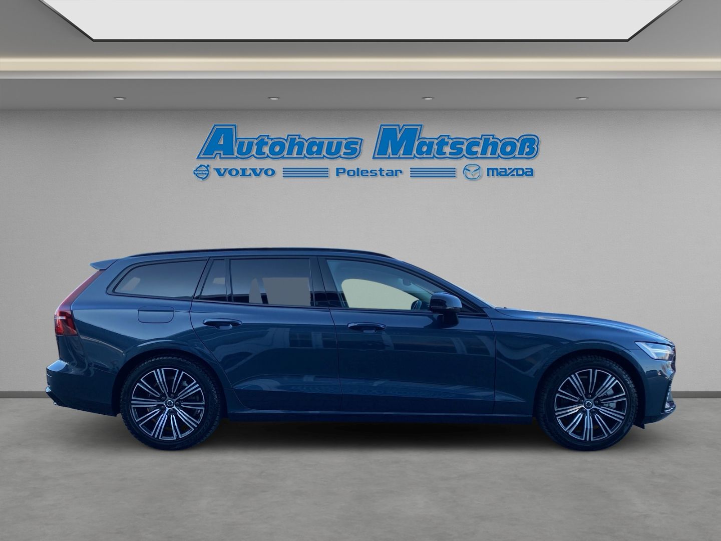 Volvo V60 T6 AWD Ultra Dark Recharge B&W HUD Pano-Dach