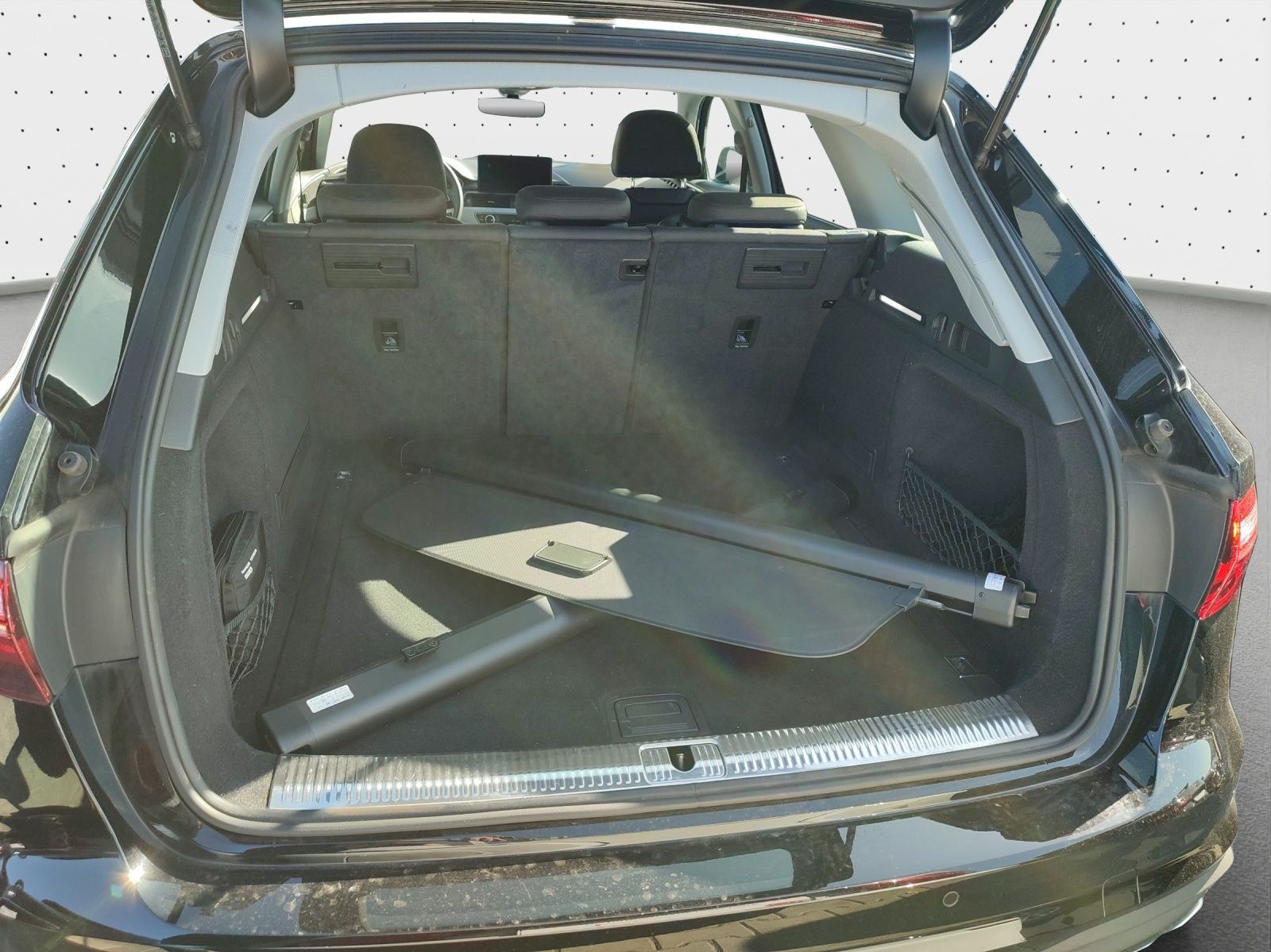 Audi A4 Avant 30 TDI - Samsaru's Car Outlet