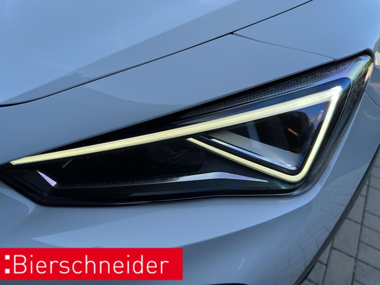 Cupra Formentor 1.4 e-Hybrid DSG VZ AHK RAER VIEW LED
