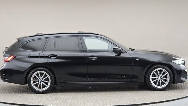 BMW 318i Touring M Sport AHK Panorama !Facelift!