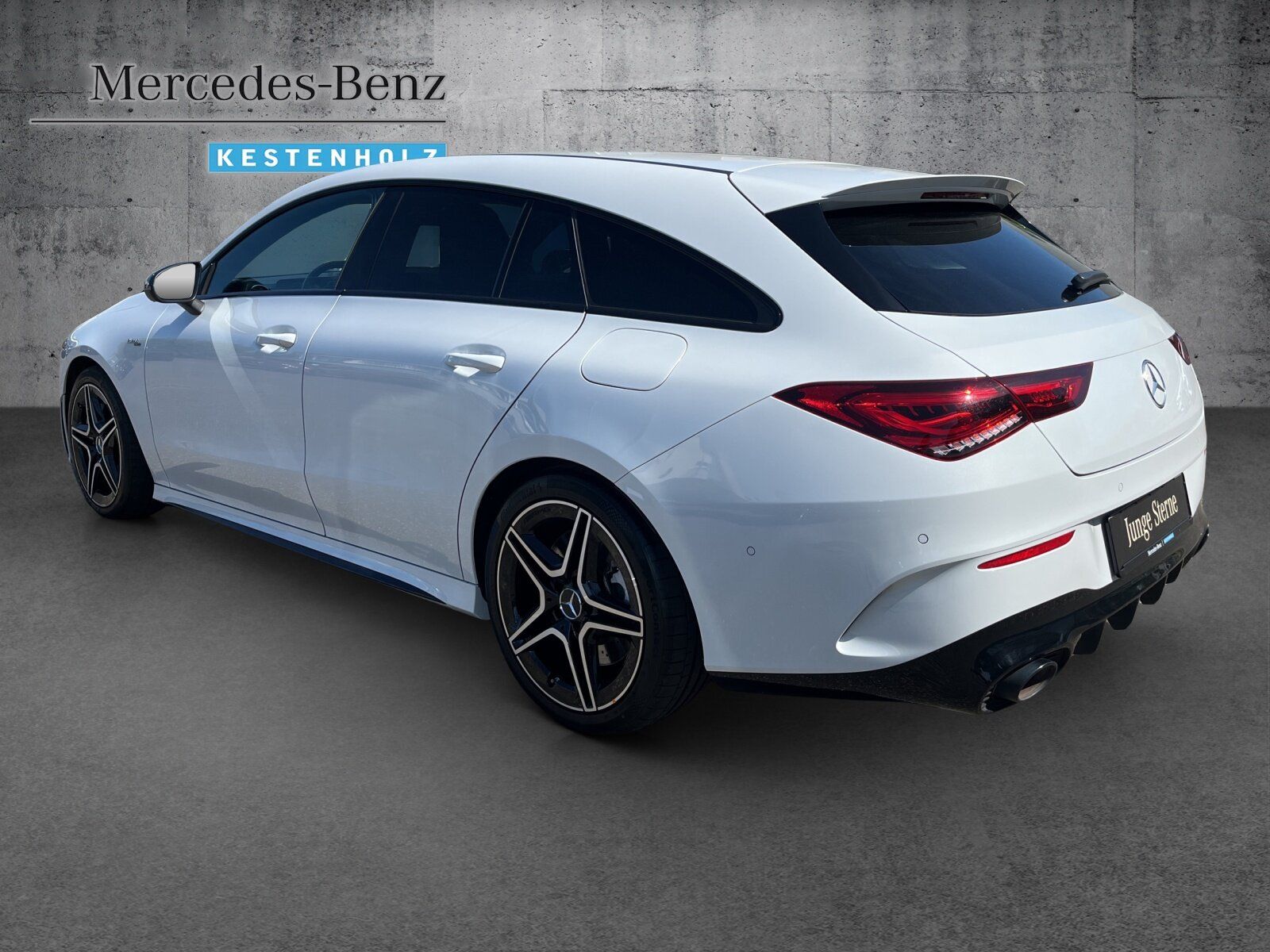 Mercedes-Benz CLA 35 AMG - Samsaru's Car Outlet