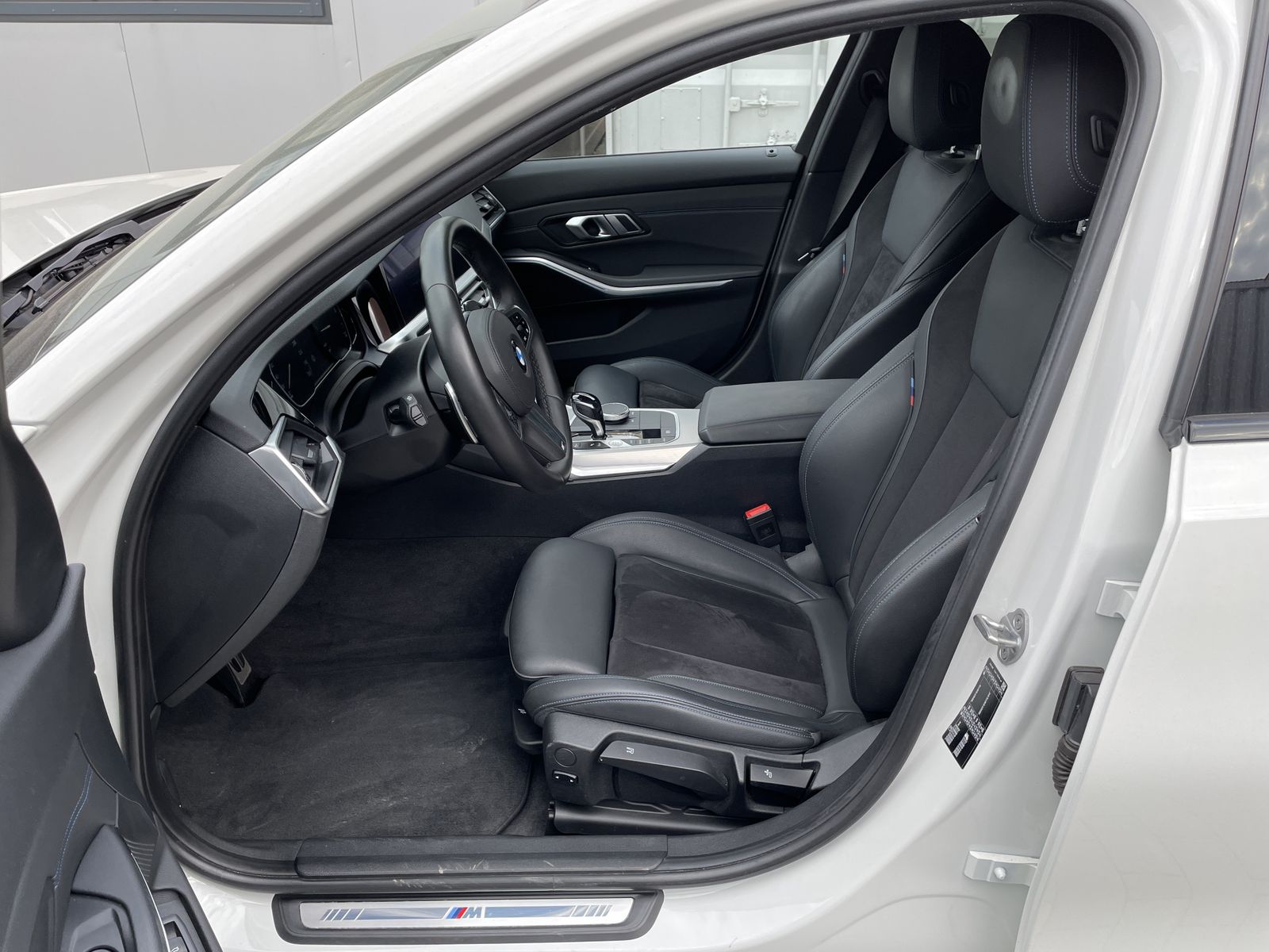 BMW 330i Tour. M Sport - Samsaru's Car Outlet