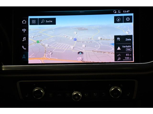 Audi Q3 45 2.0 TFSI quattro S-tronic - Samsaru's Car Outlet