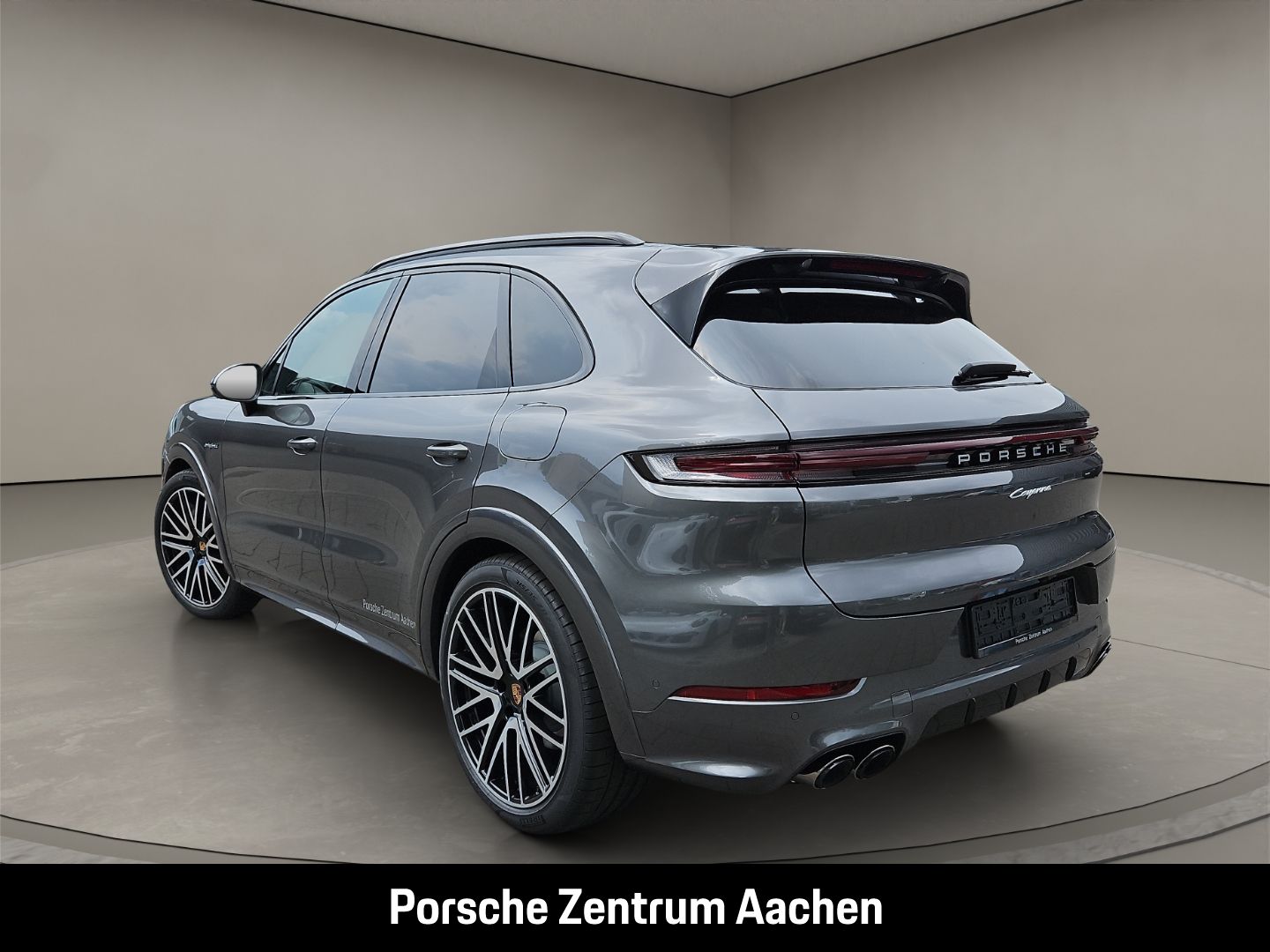 Porsche Cayenne E-Hybrid BOSE Panoramadach Luftfederung