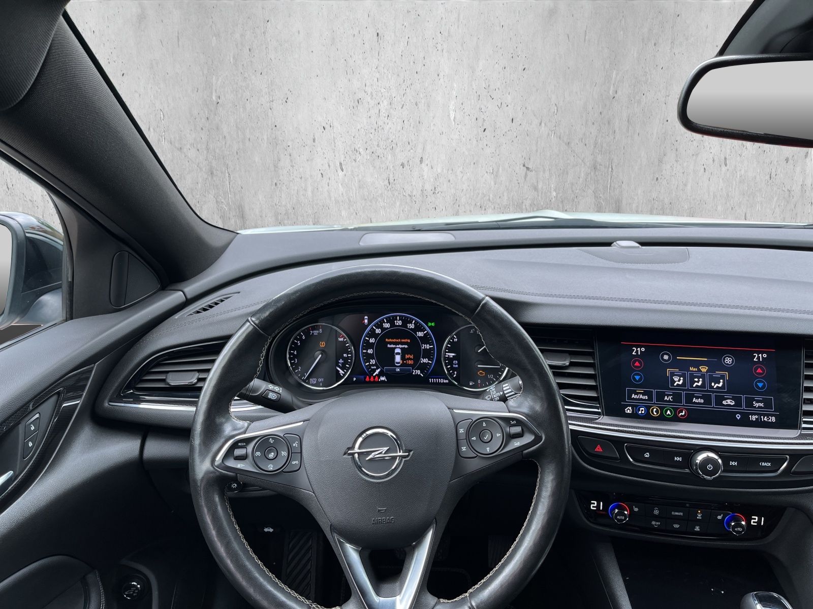 Opel Insignia ST Business Elegance - Samsaru's Car Outlet