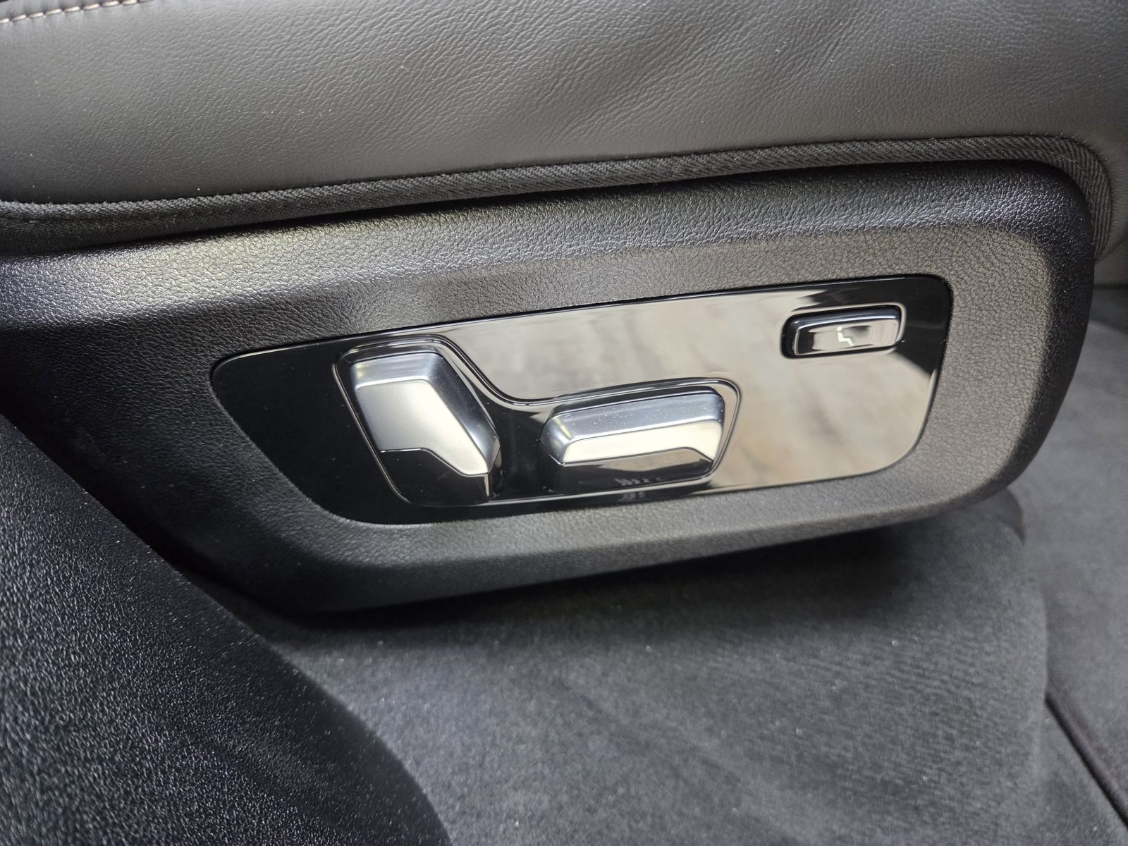 BMW X5 xDr40d M Sport Pro 7Seats Luftfeder AHK ACC