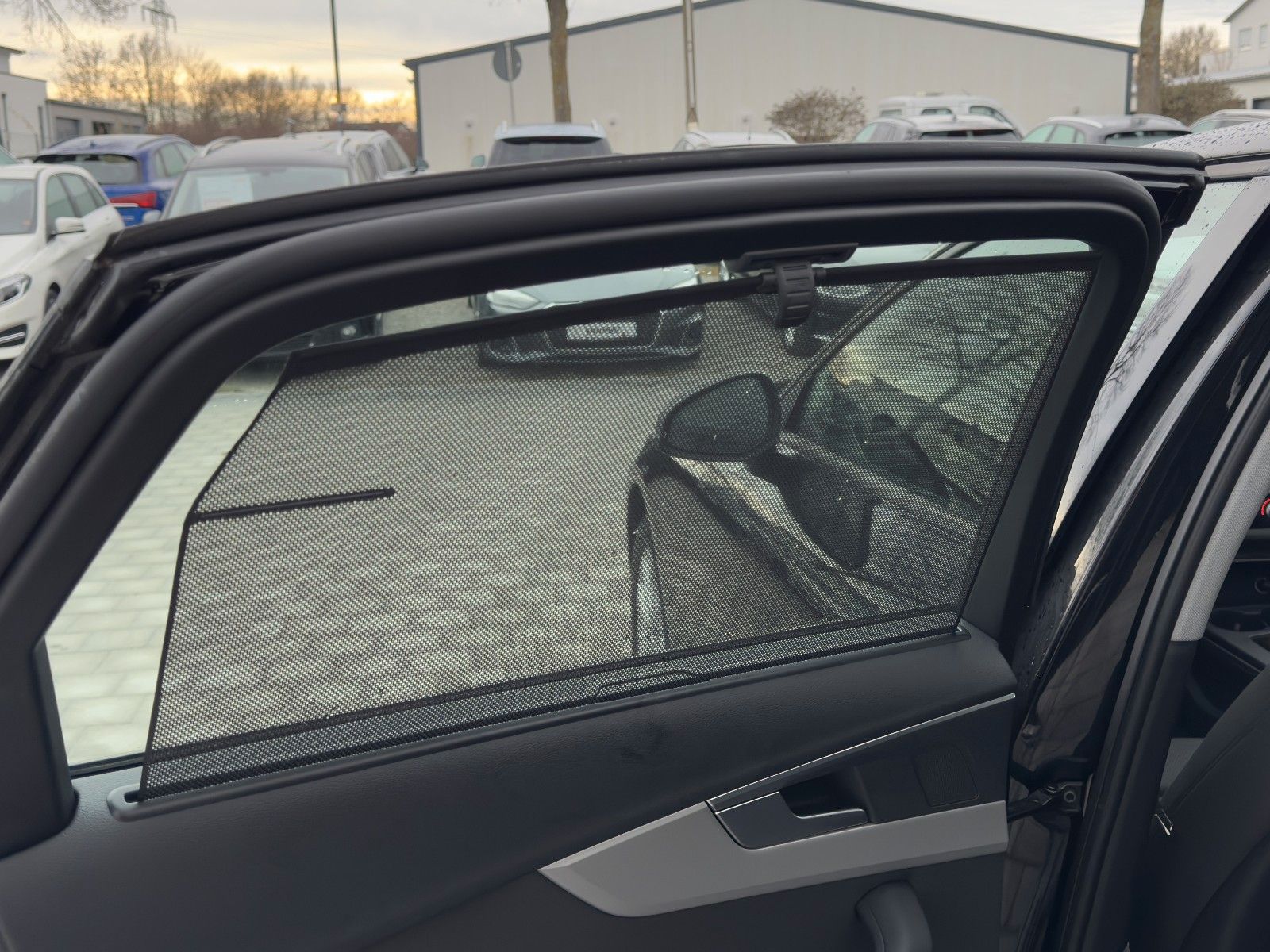 Audi A4 Lim. 40 TDI quattro S-Tr. - Samsaru's Car Outlet