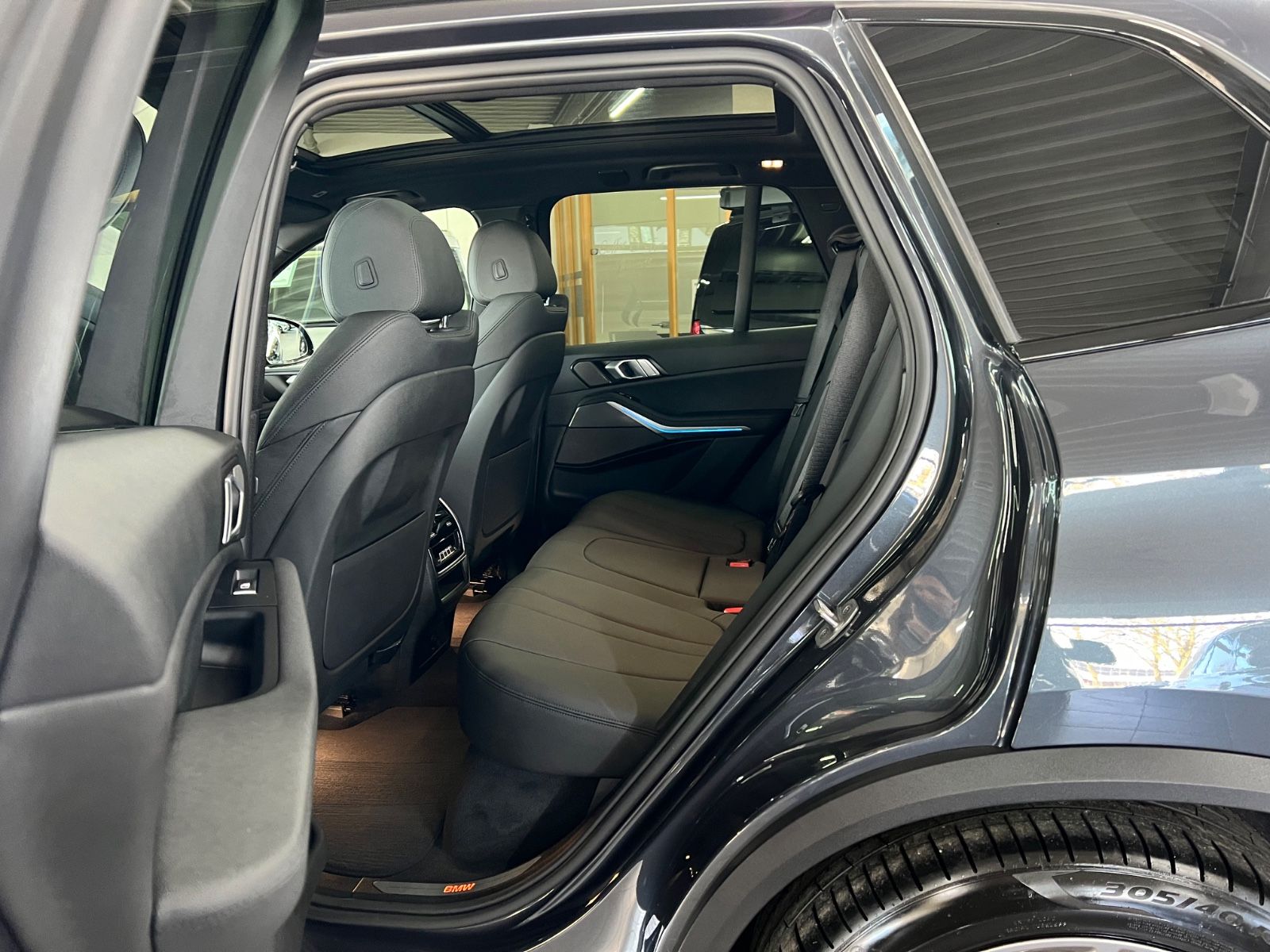BMW X5 xDrive 45e AHK+HaKa+ACC+HuD+4Z+Pano+Park+LED