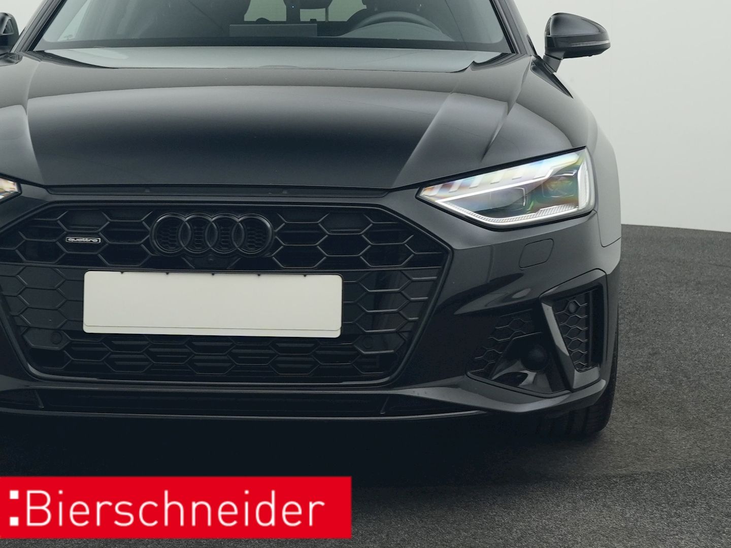 Audi A4 Av. 40 TFSI S-tronic qu s-line BLACK EDITION