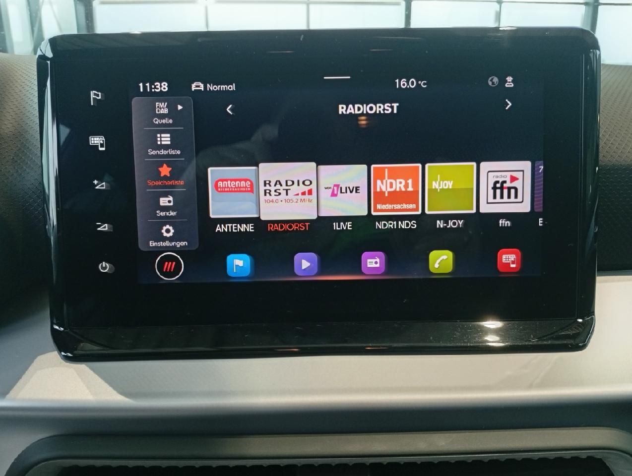Seat Arona FR 1,5TSI 110KW/AHK/CAM/Voll-LED/Fahrerass