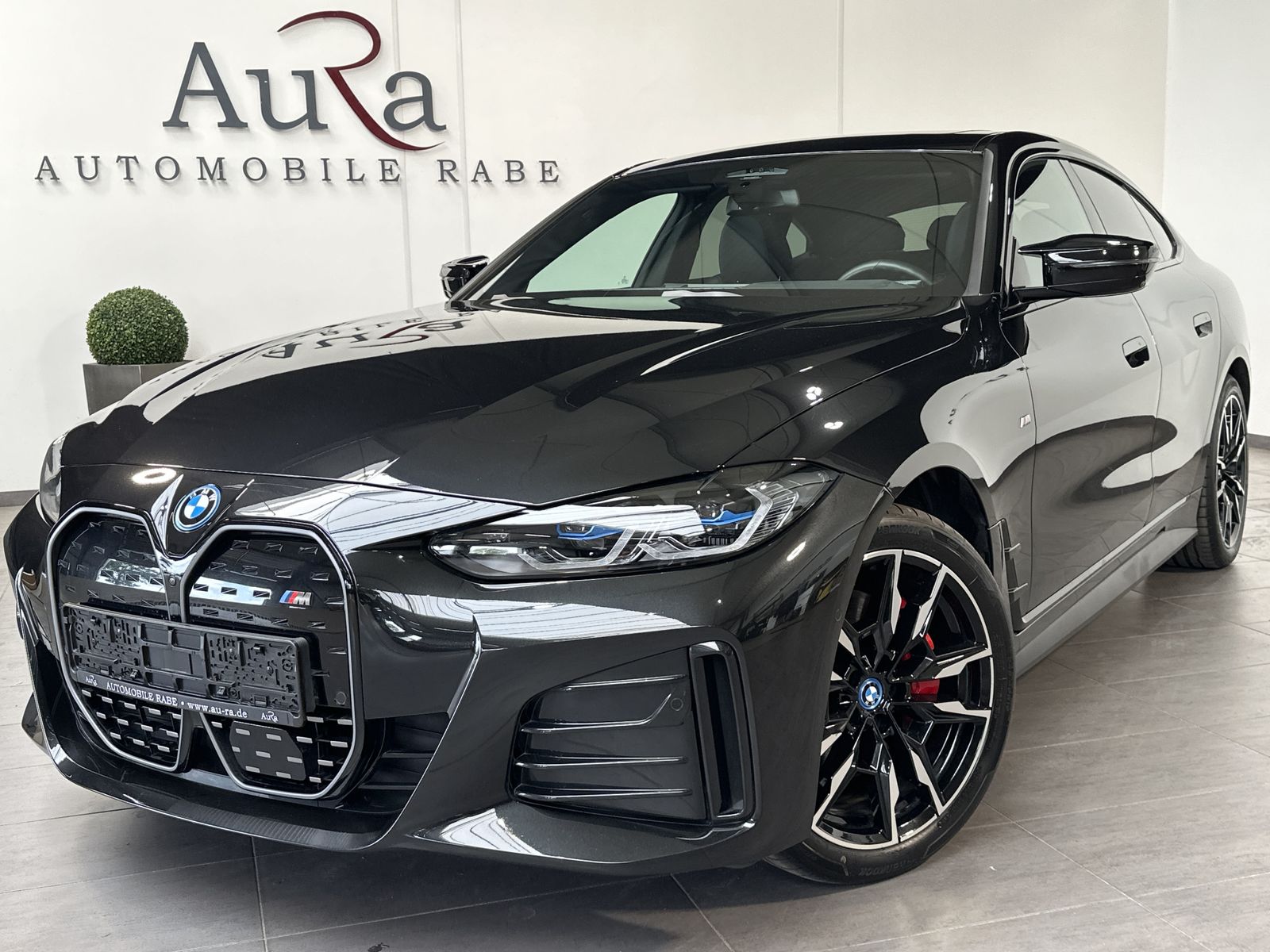 BMW i4 M50 NAV+LASER+ACC+KAMERA+PANO+AHK+360°+V-COCK