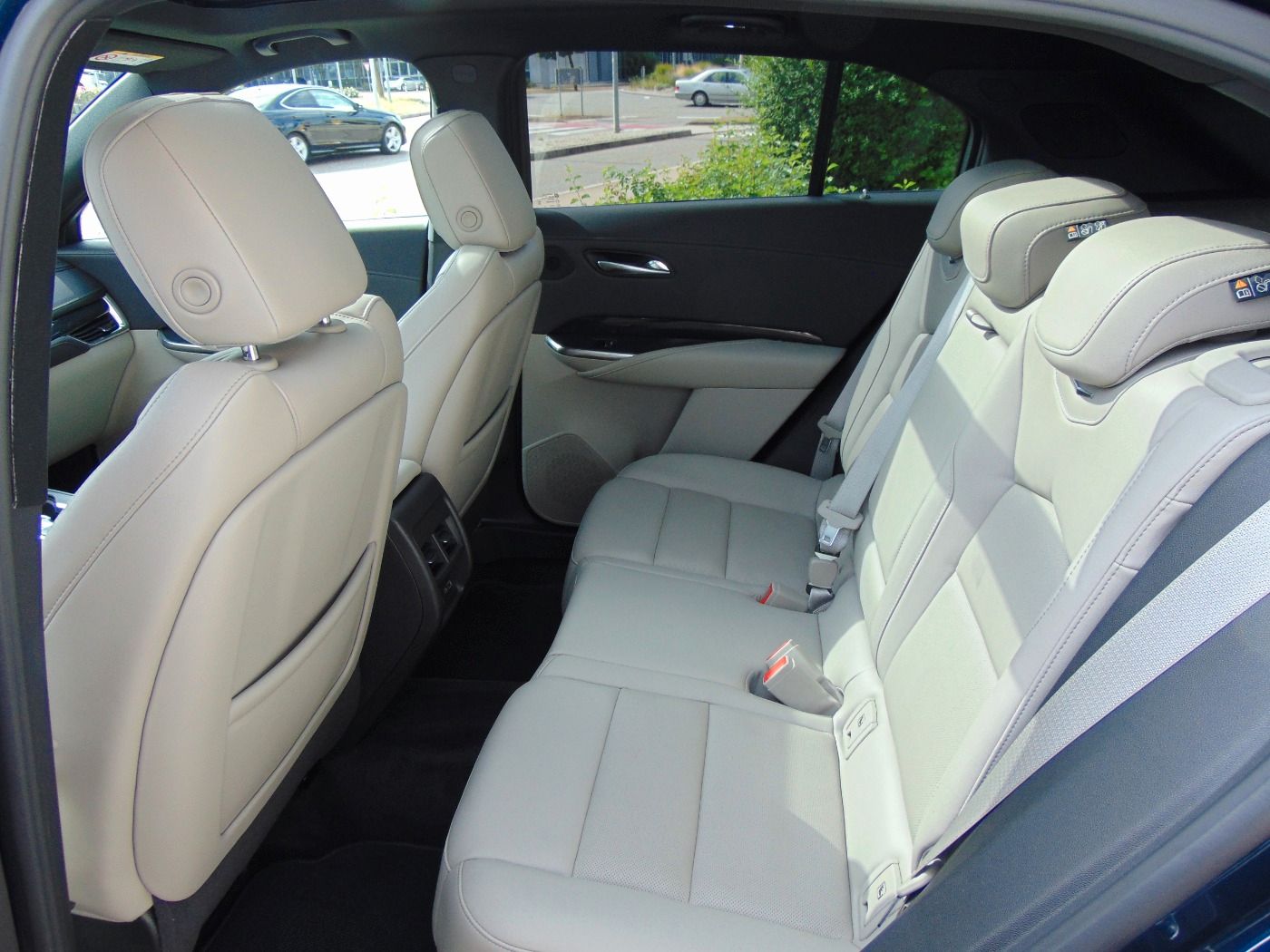 Cadillac XT4 350T Premium Luxury Panoramadach AHK Navi