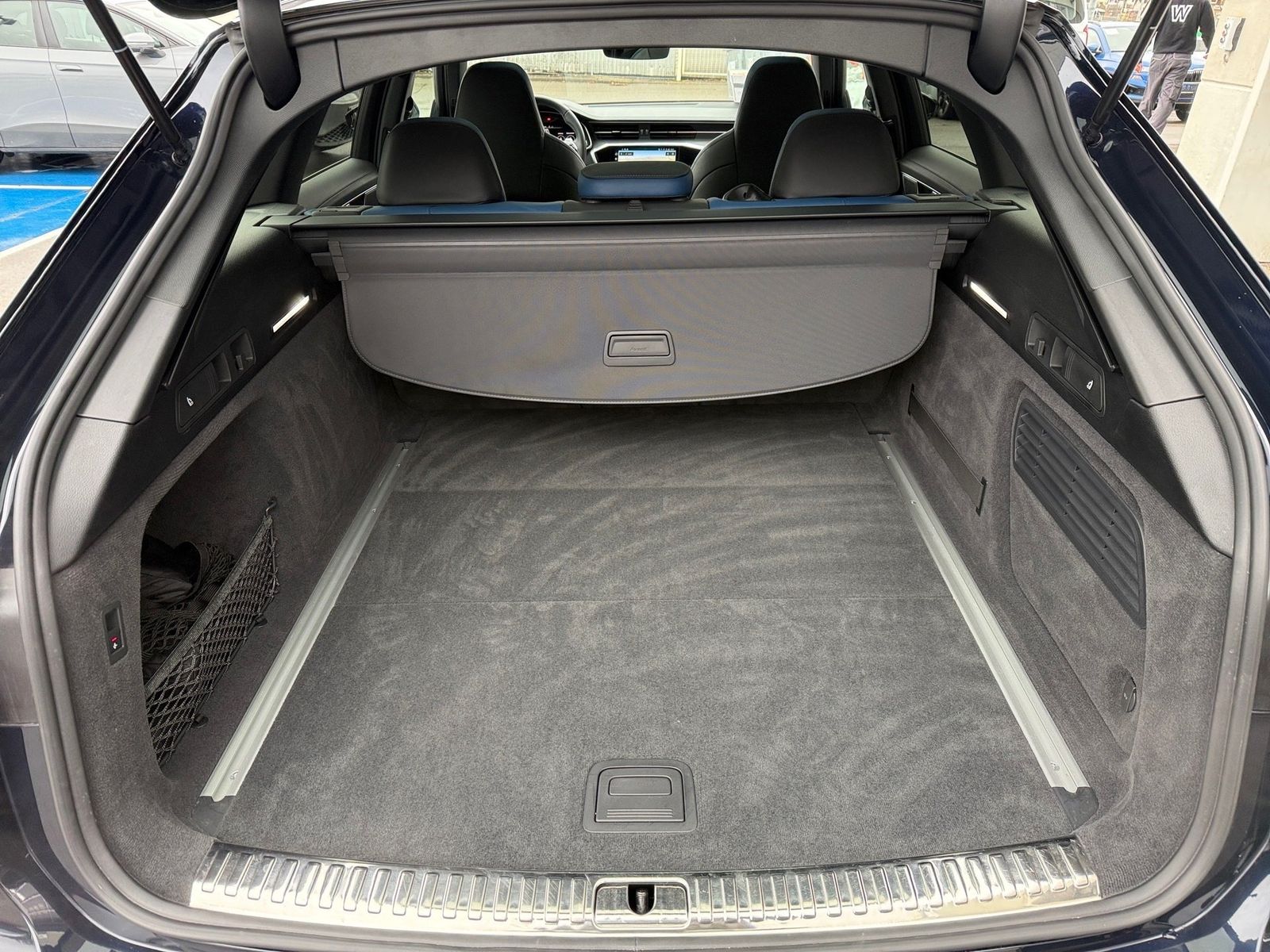 Audi RS 6 Avant INDIVIDUAL*STANDHZG*360°CAM*PANO*LASE