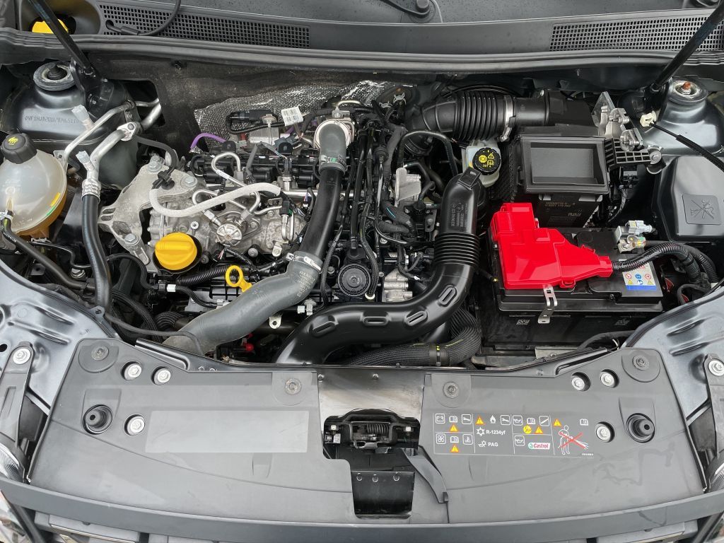 Dacia Duster TCe150 Prestige - Samsaru's Car Outlet