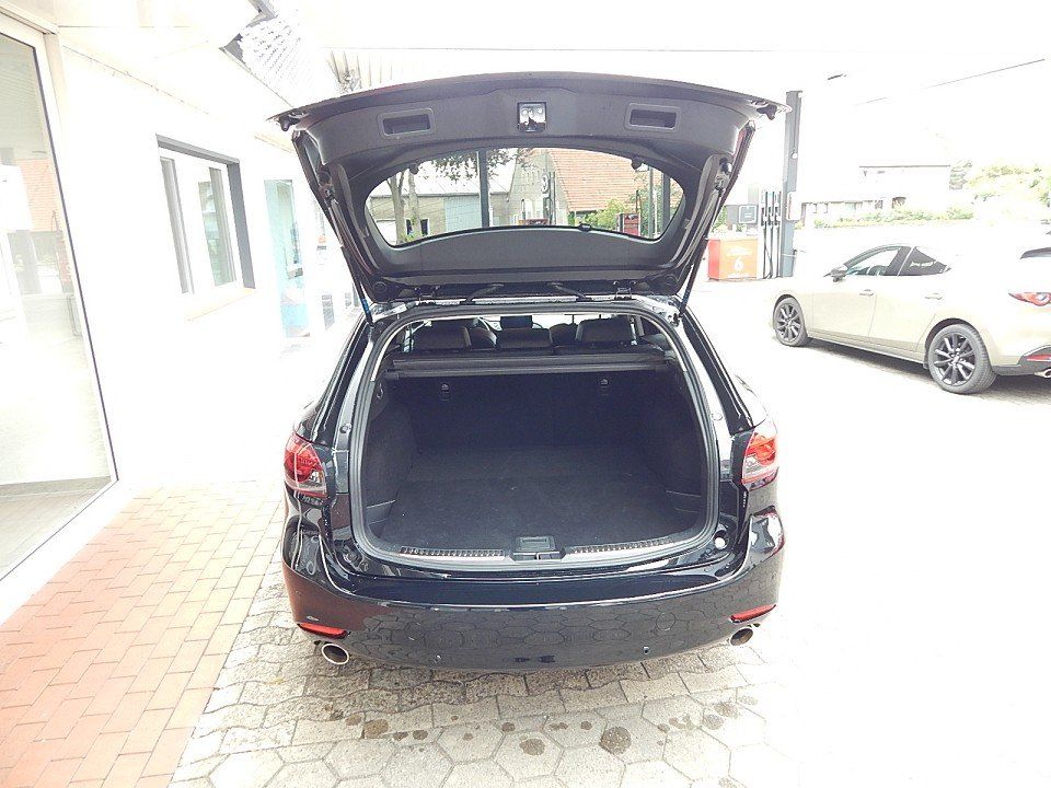 Mazda 6 2.0L SKYACTIV G 165 6AT FWD EXCLUSIVE-LINE COM