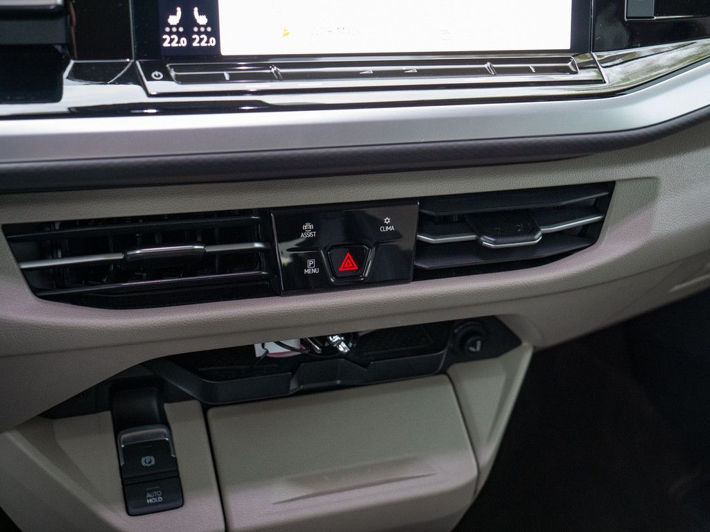 Volkswagen T7 Multivan 2.0TSI DSG - Samsaru's Car Outlet