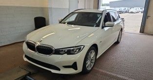 BMW 330e T Advantage - Samsaru's Car Outlet