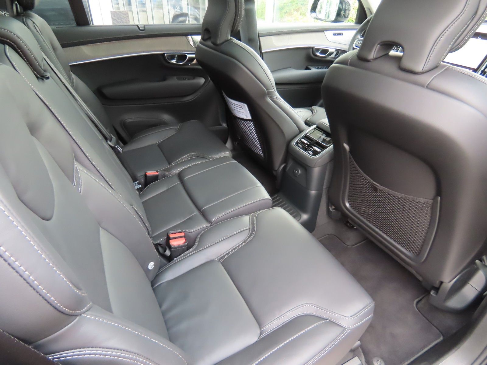 Volvo XC90 Ultra Dark Recharge Plug-In Hybrid AWD