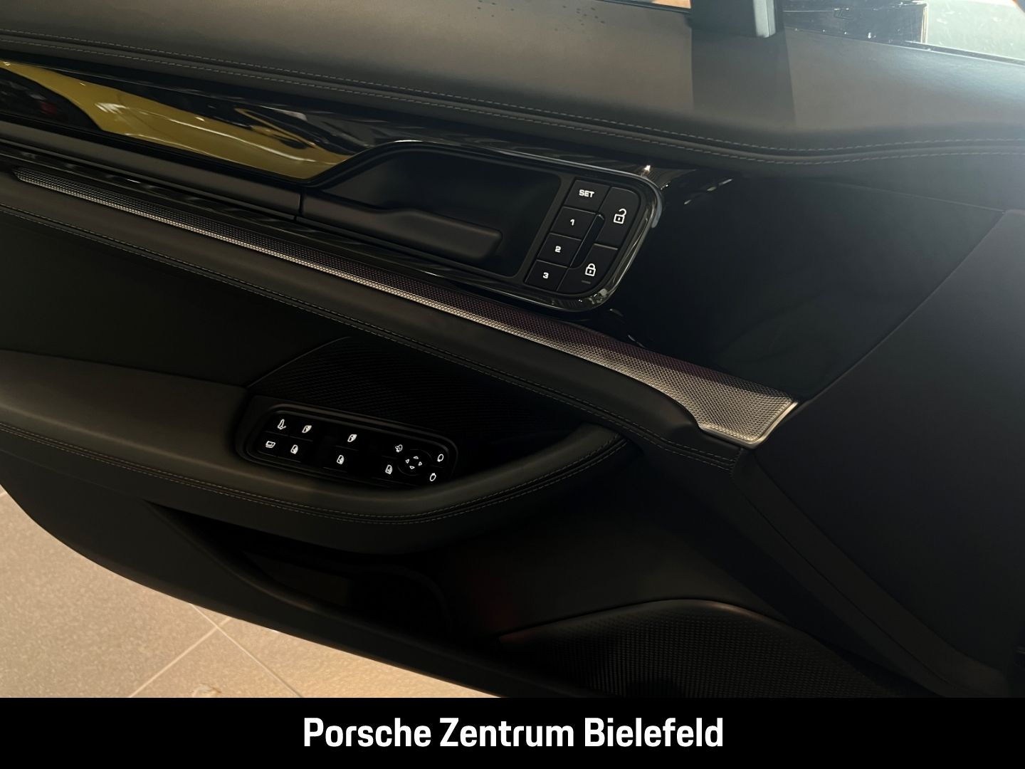 Porsche Panamera 4 E-Hybrid BOSE Sportabgasanlage LED