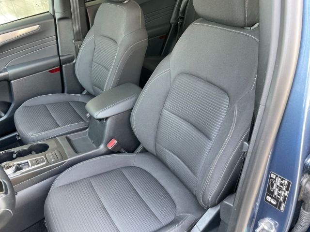 Ford Kuga 2.5 Duratec Hybrid FHEV Titanium - Samsaru's Car Outlet