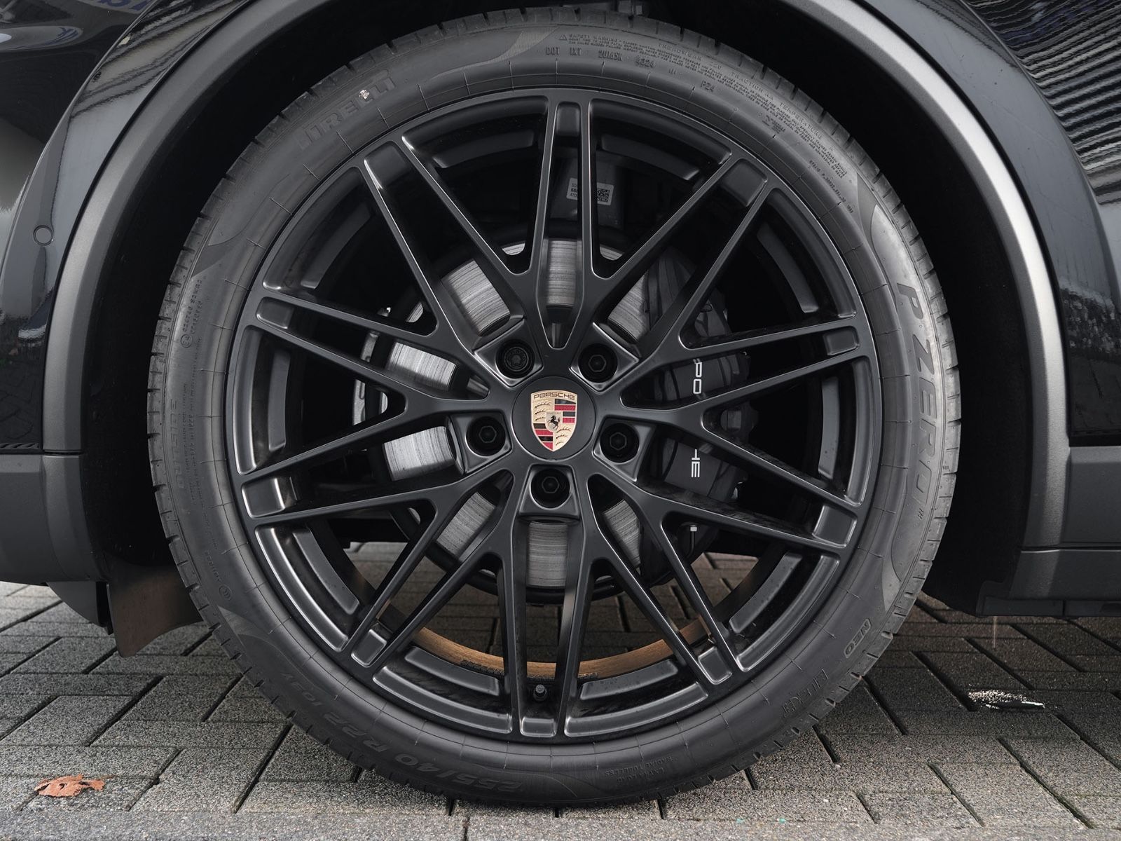 Porsche Macan 4 ACC-LUFTF.-PANO-BOSE-22"RS-LEDER KREIDE