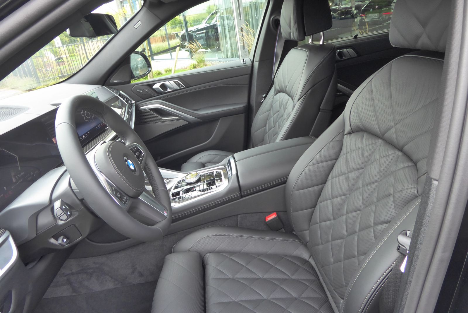 BMW X6 xDrive40d M Sport AHK HuD SH PANO 360°