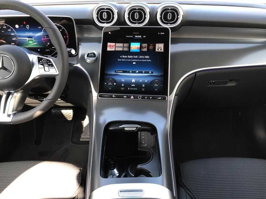 Mercedes-Benz GLC 220 d 4MATIC +MBUX+Pano+AHK+SpurW+W-Paket+LM
