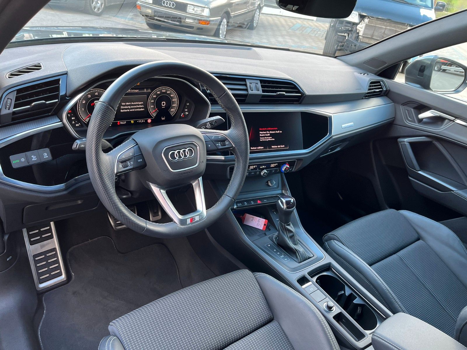Audi Q3 TFSI quattro S line - Samsaru's Car Outlet