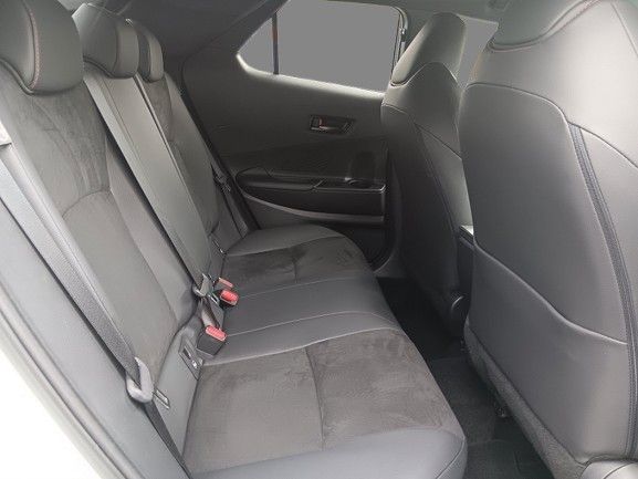 Toyota C-HR 2.0-l-VVT-i Hybrid CVT GR SPORT Premiere