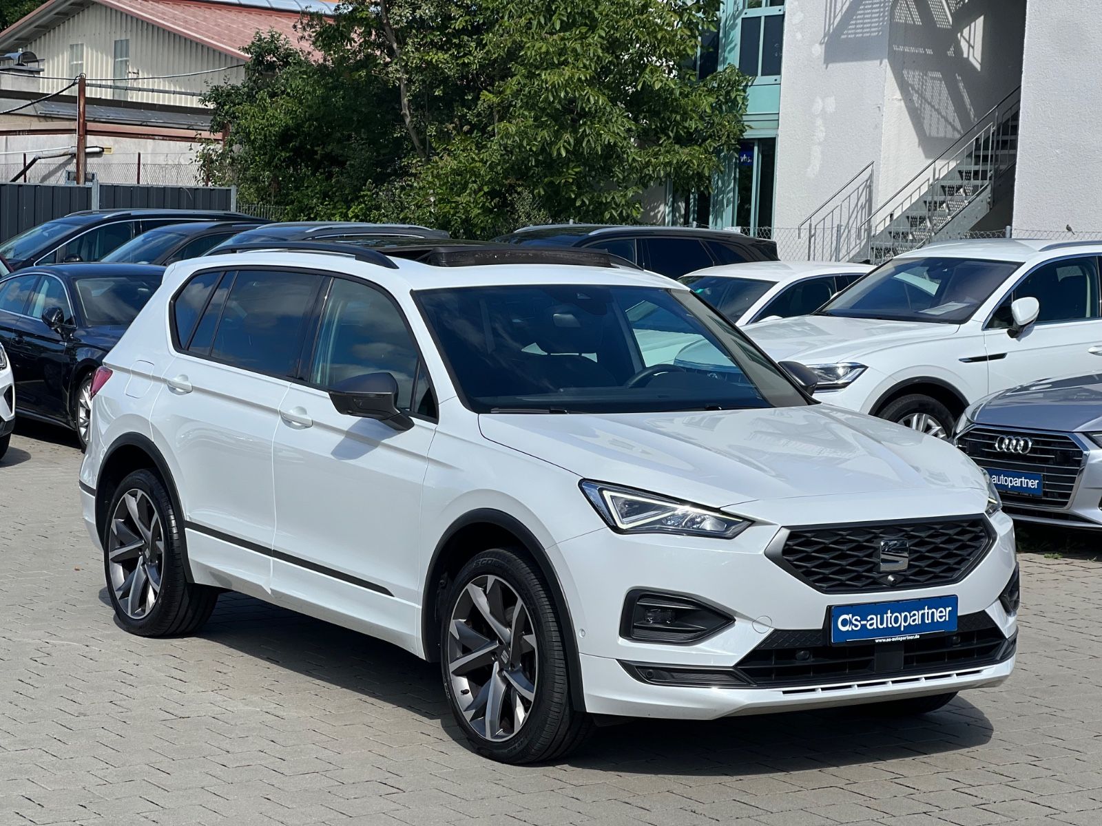 Seat Tarraco 2.0 TDI FR LINE*PANO-7SITZER-AHK-LEDER*