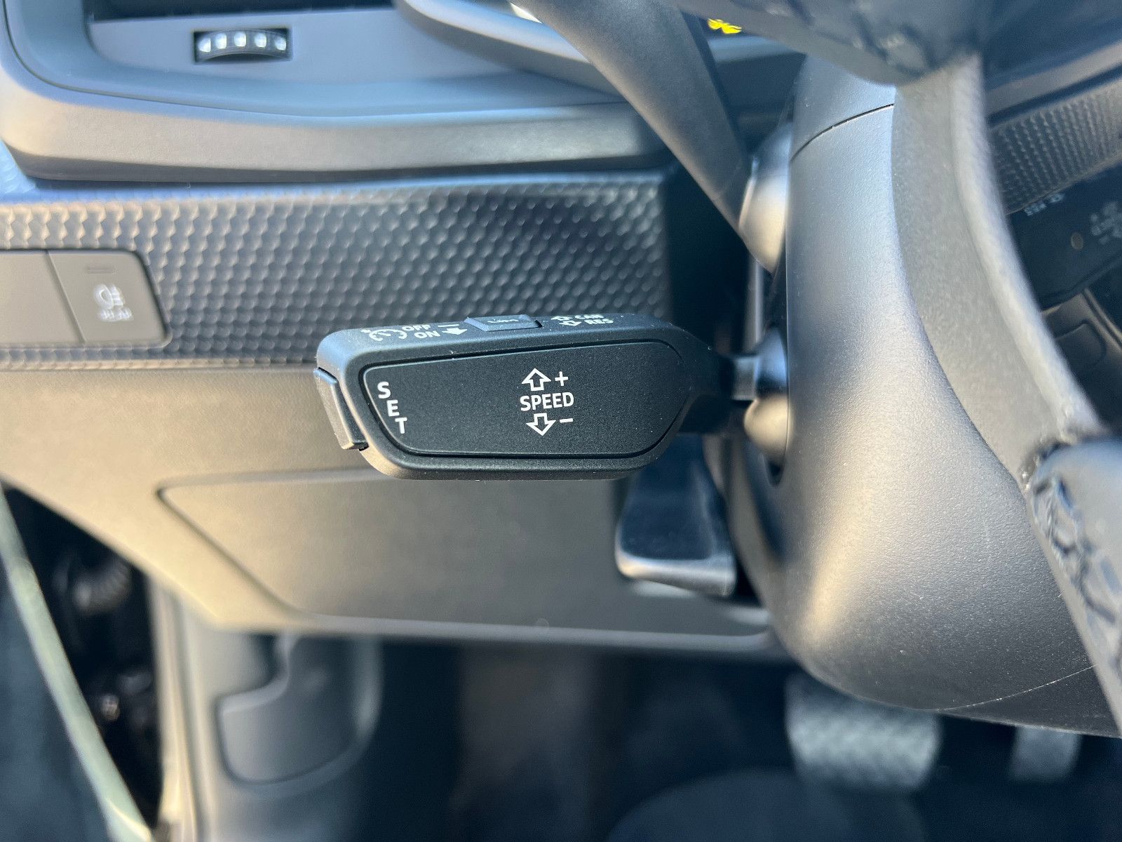 Audi A1 Sportback 30 TFSI S line - Samsaru's Car Outlet