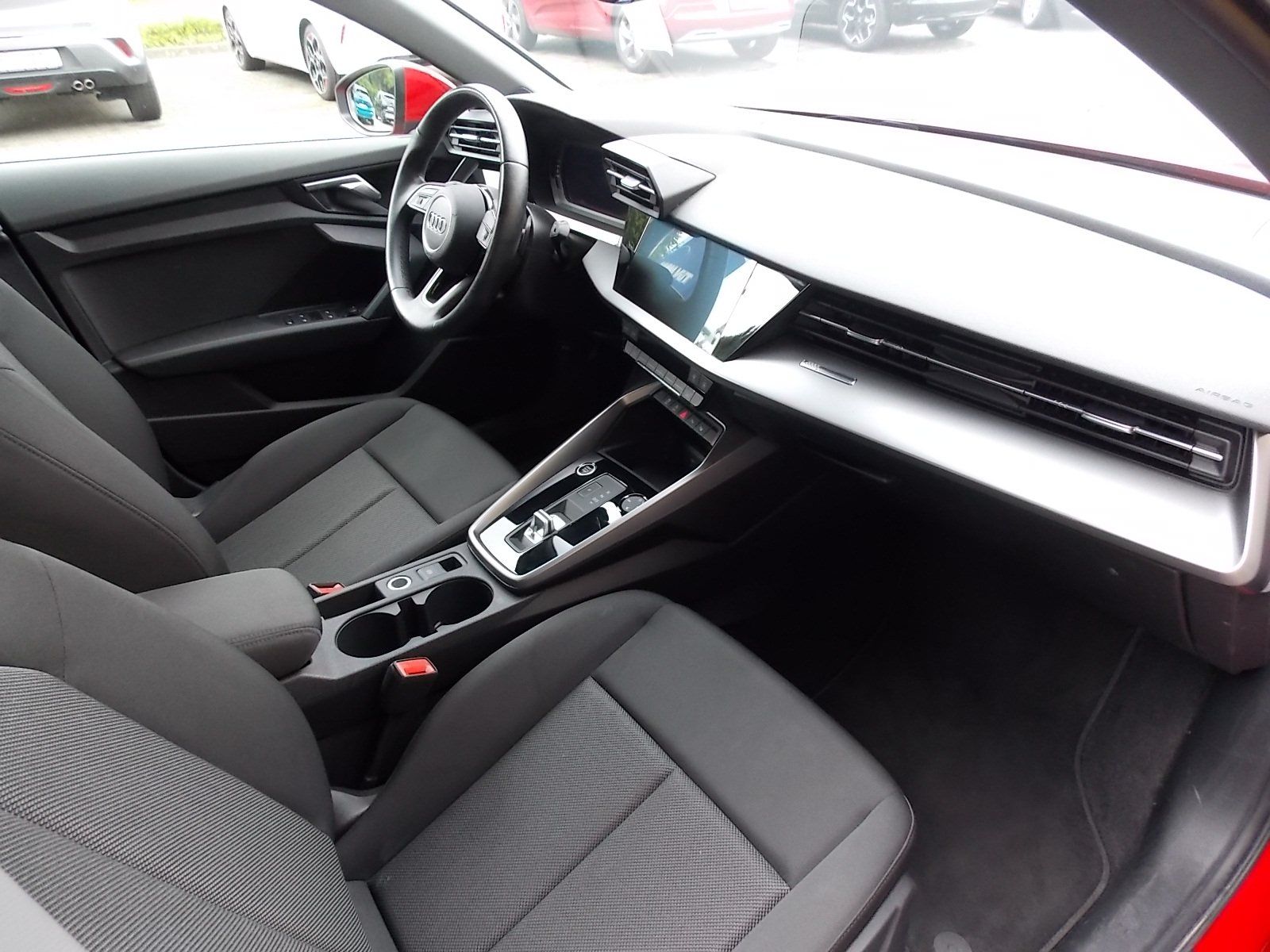 Audi A3 30 TFSI Sportback S tronic advanced