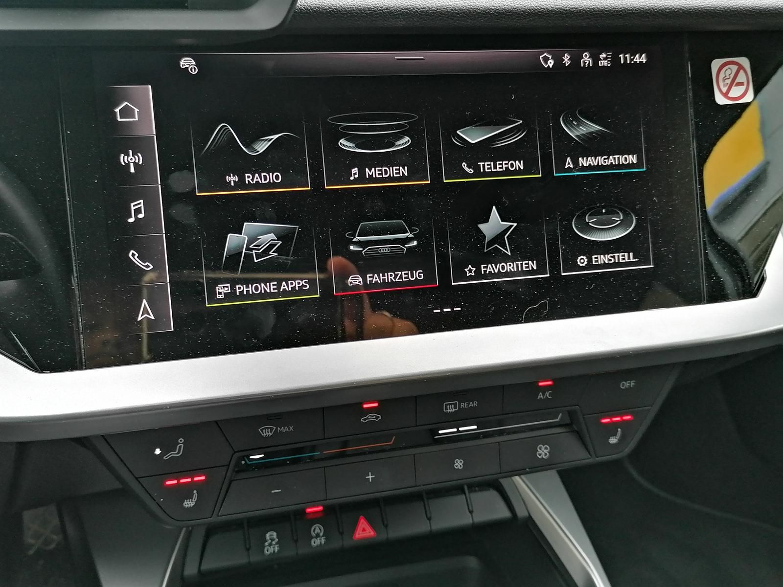 Audi A3 30 TFSI S line - Samsaru's Car Outlet