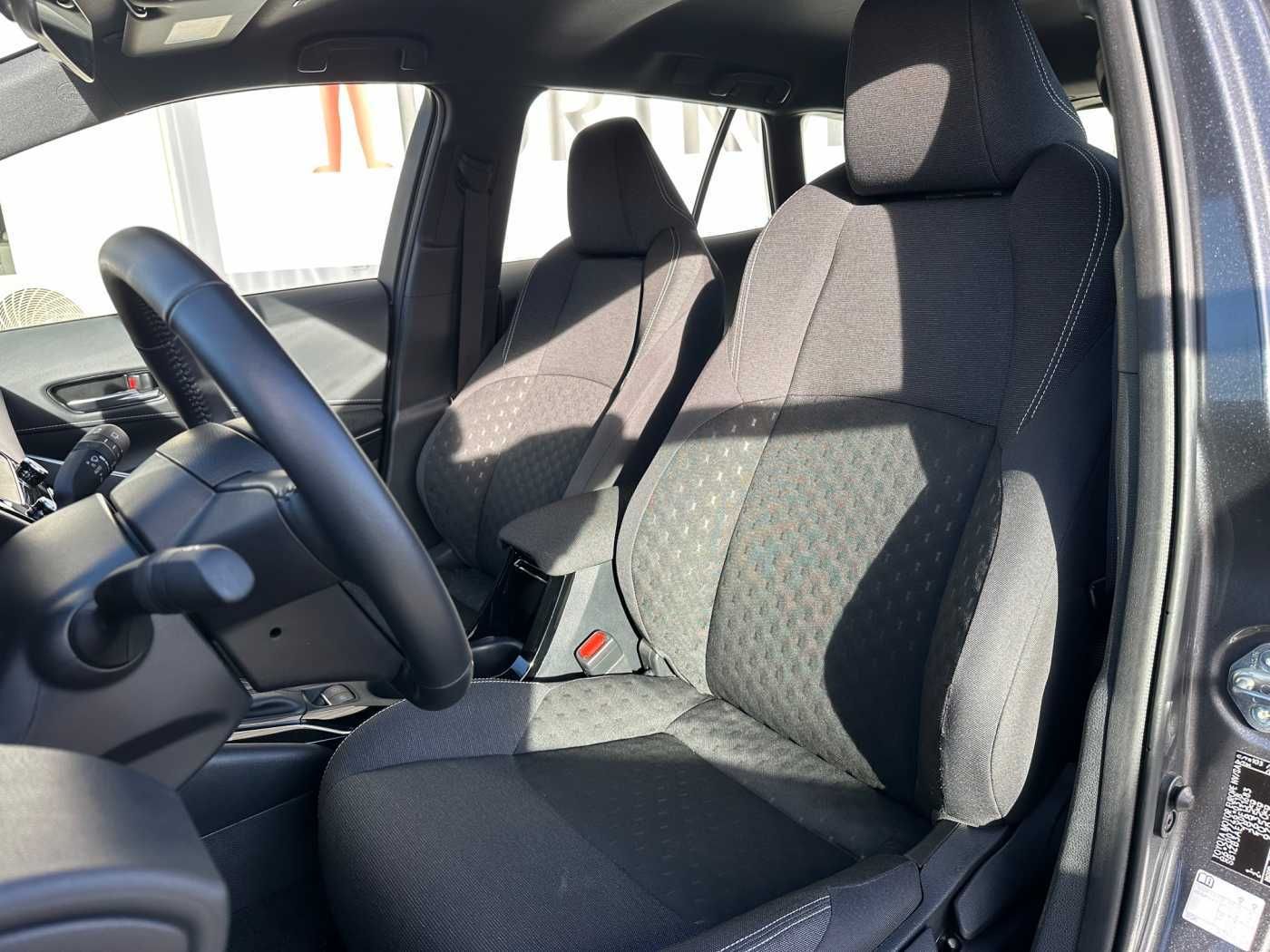 Toyota Corolla Touring Sports 1.8 Hybrid - LED, NAVI, S