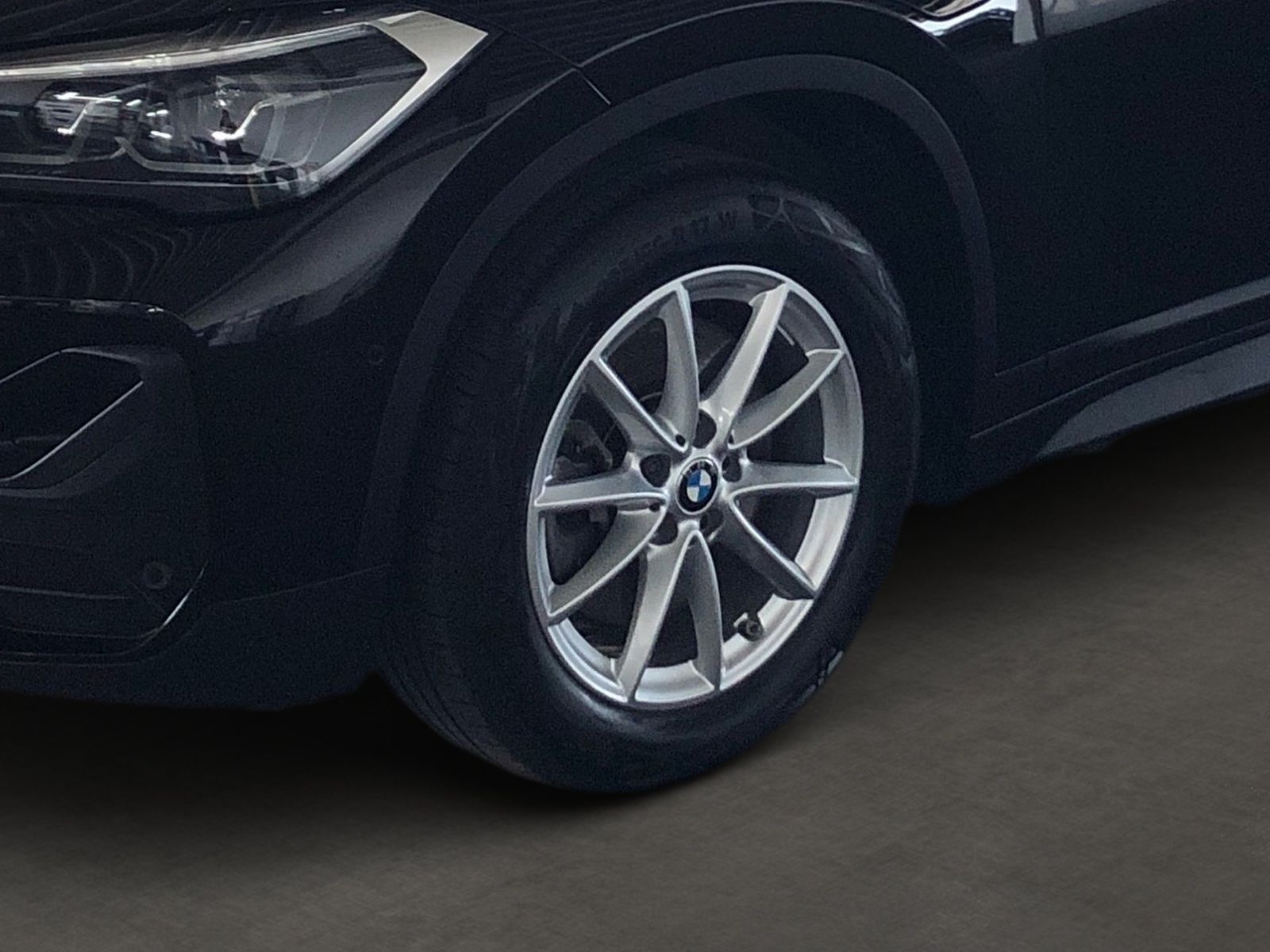 BMW X1 xDrive25e Advantage - Samsaru's Car Outlet