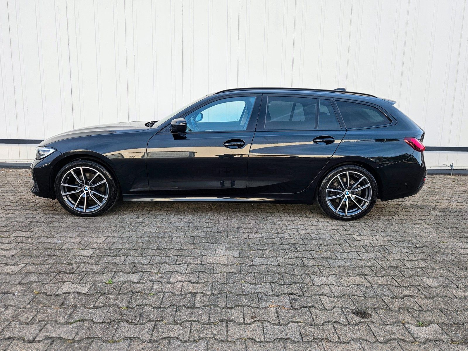 BMW 320d TOUR SPORT LINE - Samsaru's Car Outlet